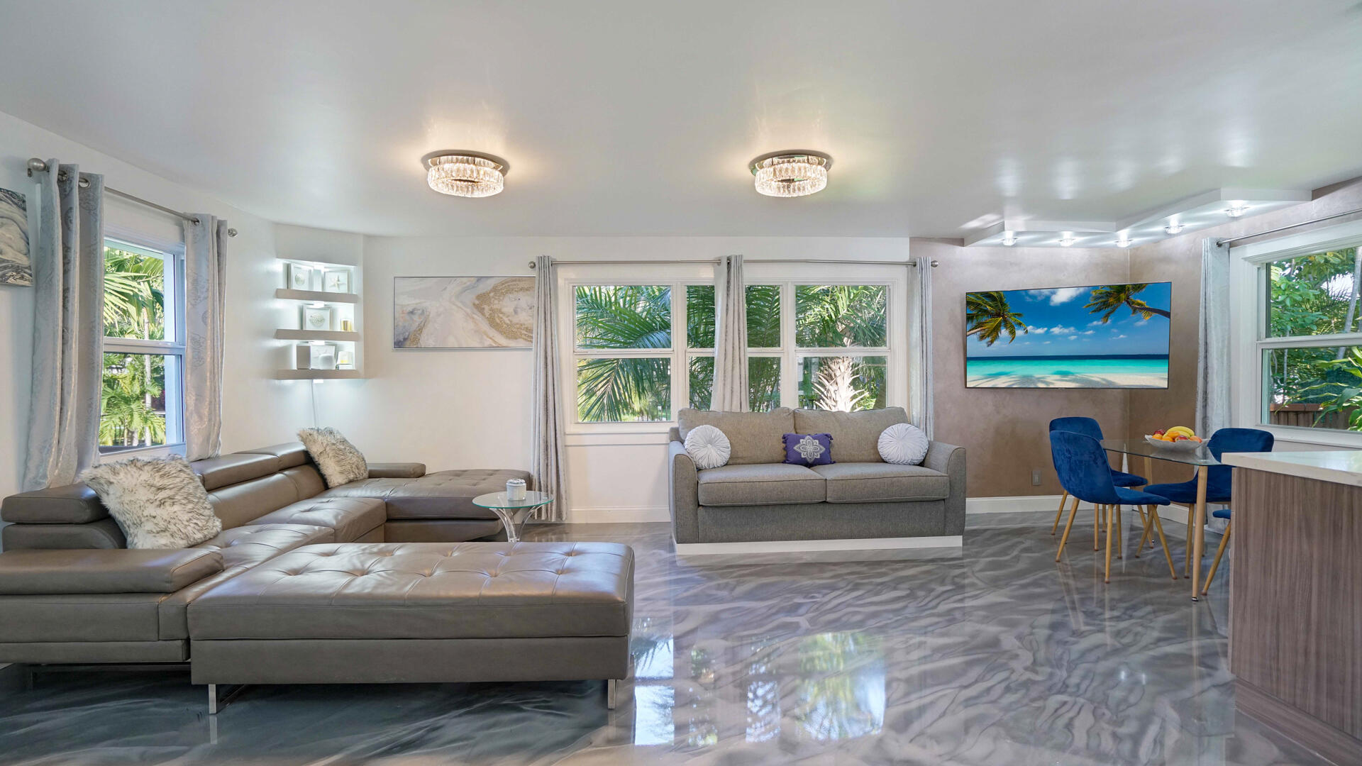 LAZY LAKE - Residential