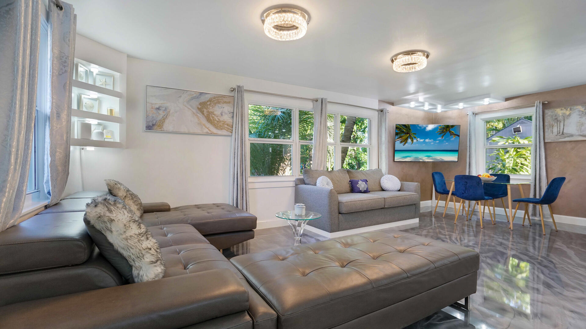 LAZY LAKE - Residential