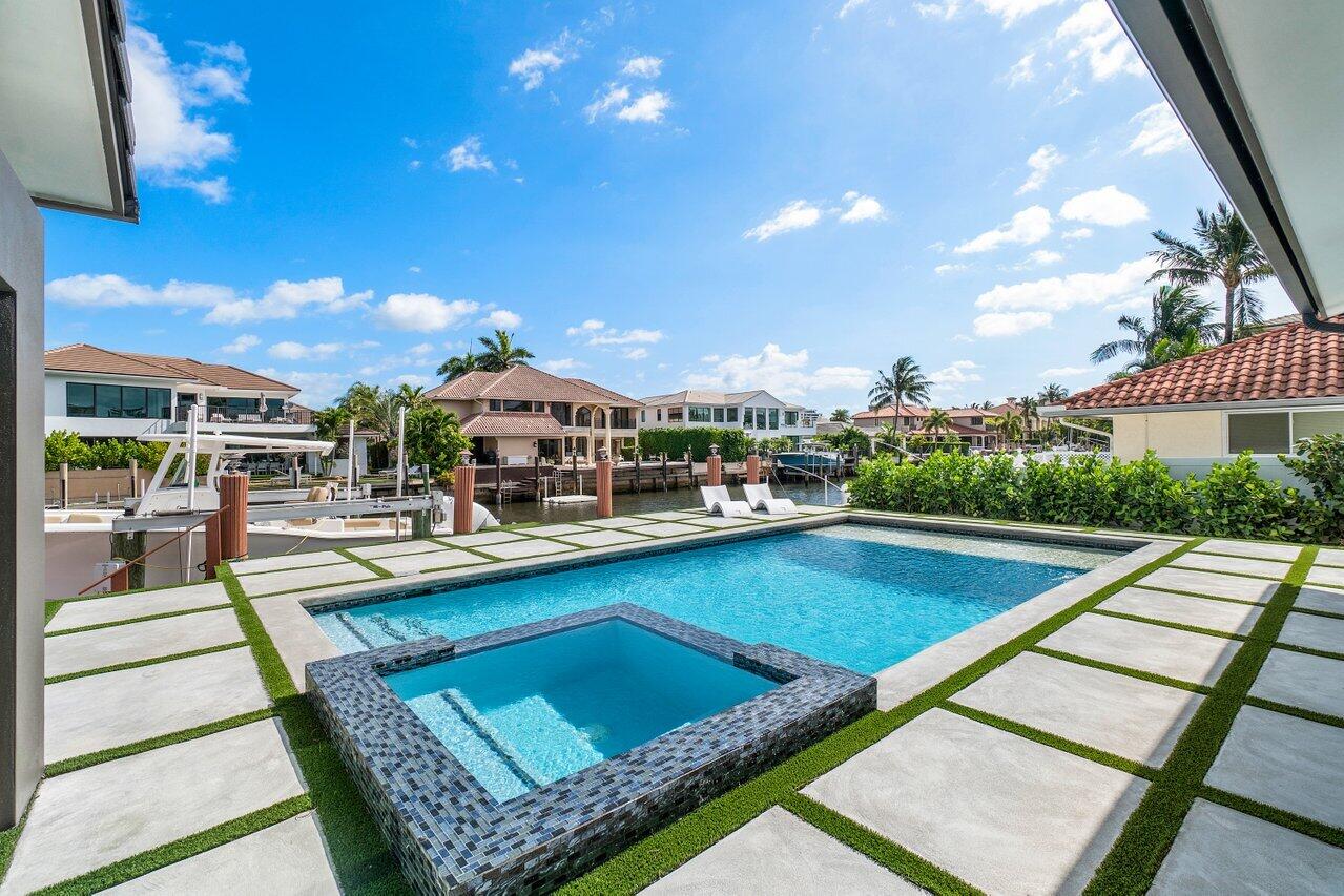 TROPIC ISLE 4TH SEC - Residential