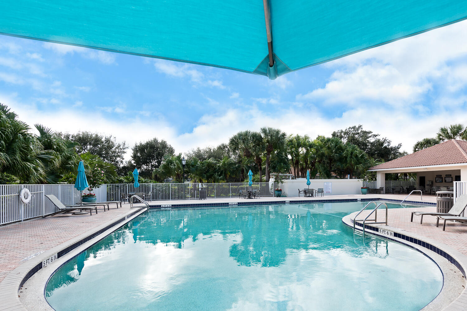 OAKS EAST 2 - Residential