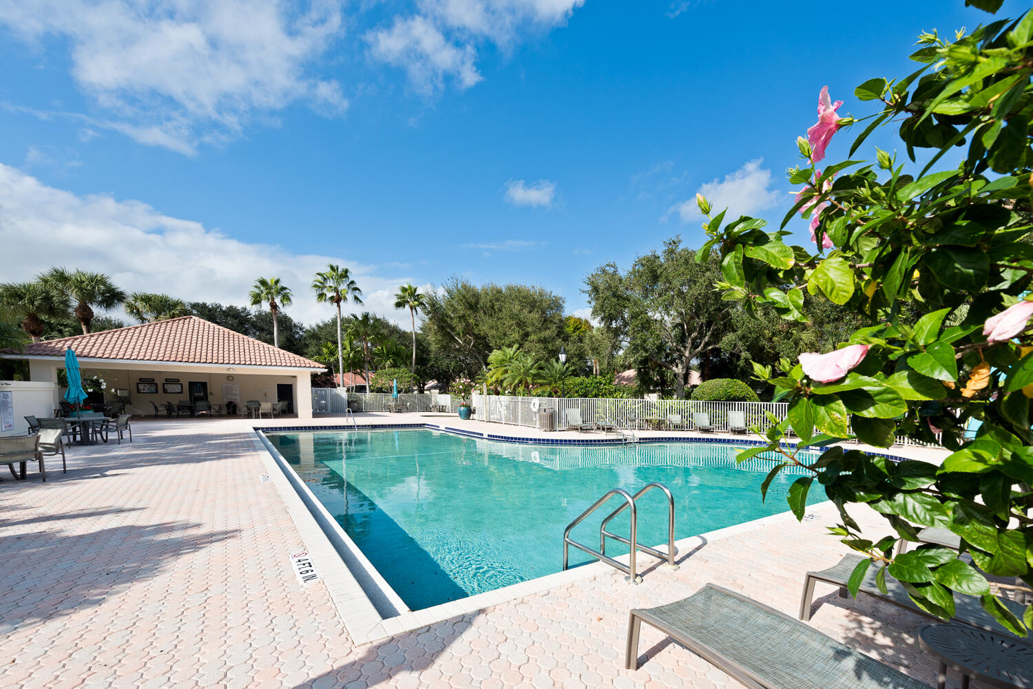 OAKS EAST 2 - Residential