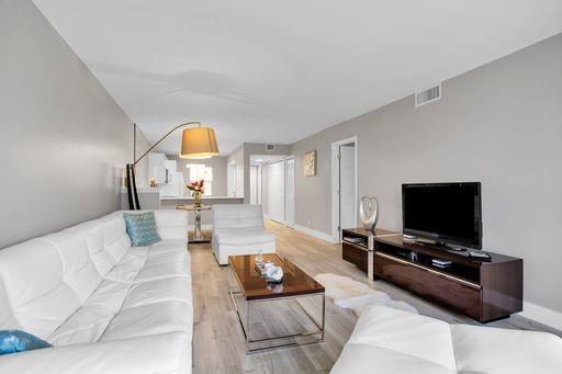 NO 116 PALM-AIRE COUNTRY CLUB - Residential