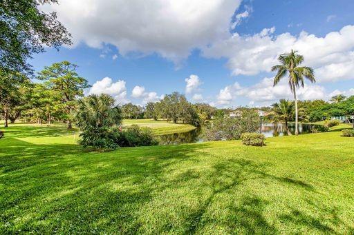 NO 116 PALM-AIRE COUNTRY CLUB - Residential