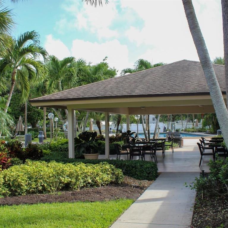 NO 116 PALM-AIRE COUNTRY CLUB - Residential