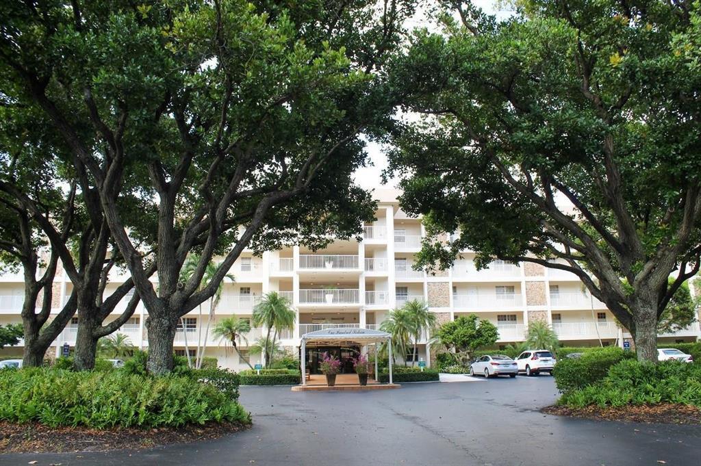 NO 116 PALM-AIRE COUNTRY CLUB - Residential