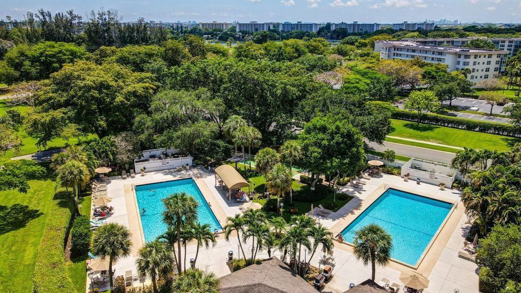 NO 116 PALM-AIRE COUNTRY CLUB - Residential