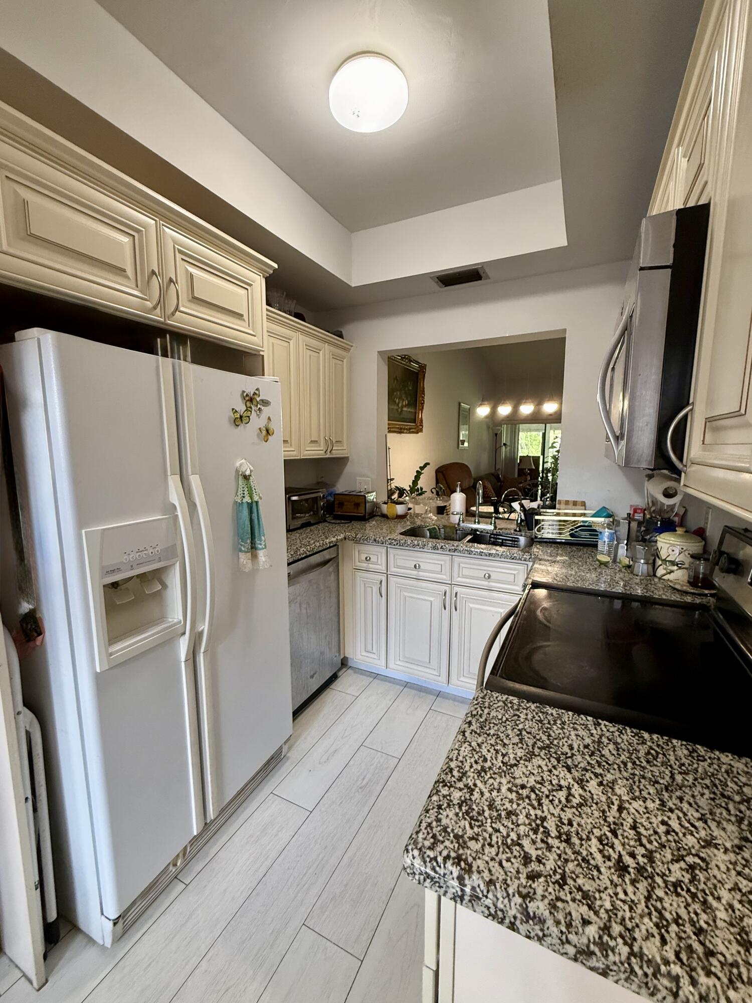 VILLAS OF WILLOW BEND - Residential