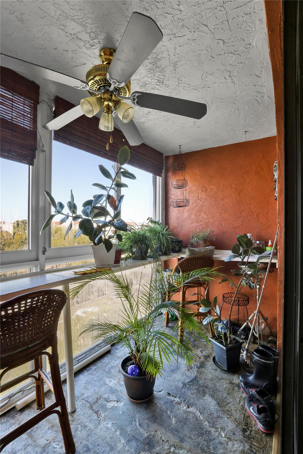 SOMERSET AT LAUDERDALE LAKES - Residential