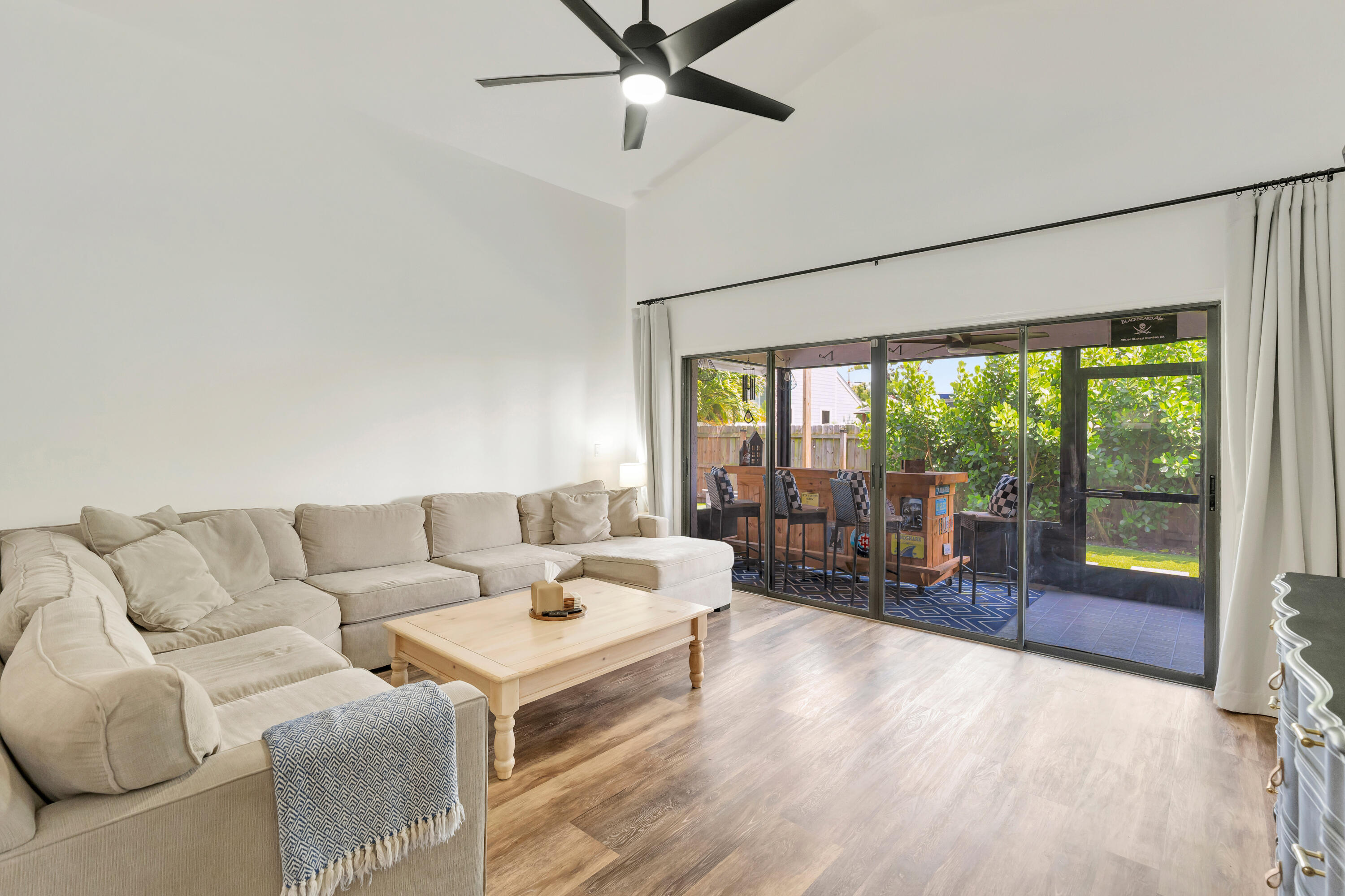 NORTH PALM BEACH HEIGHTS - Residential