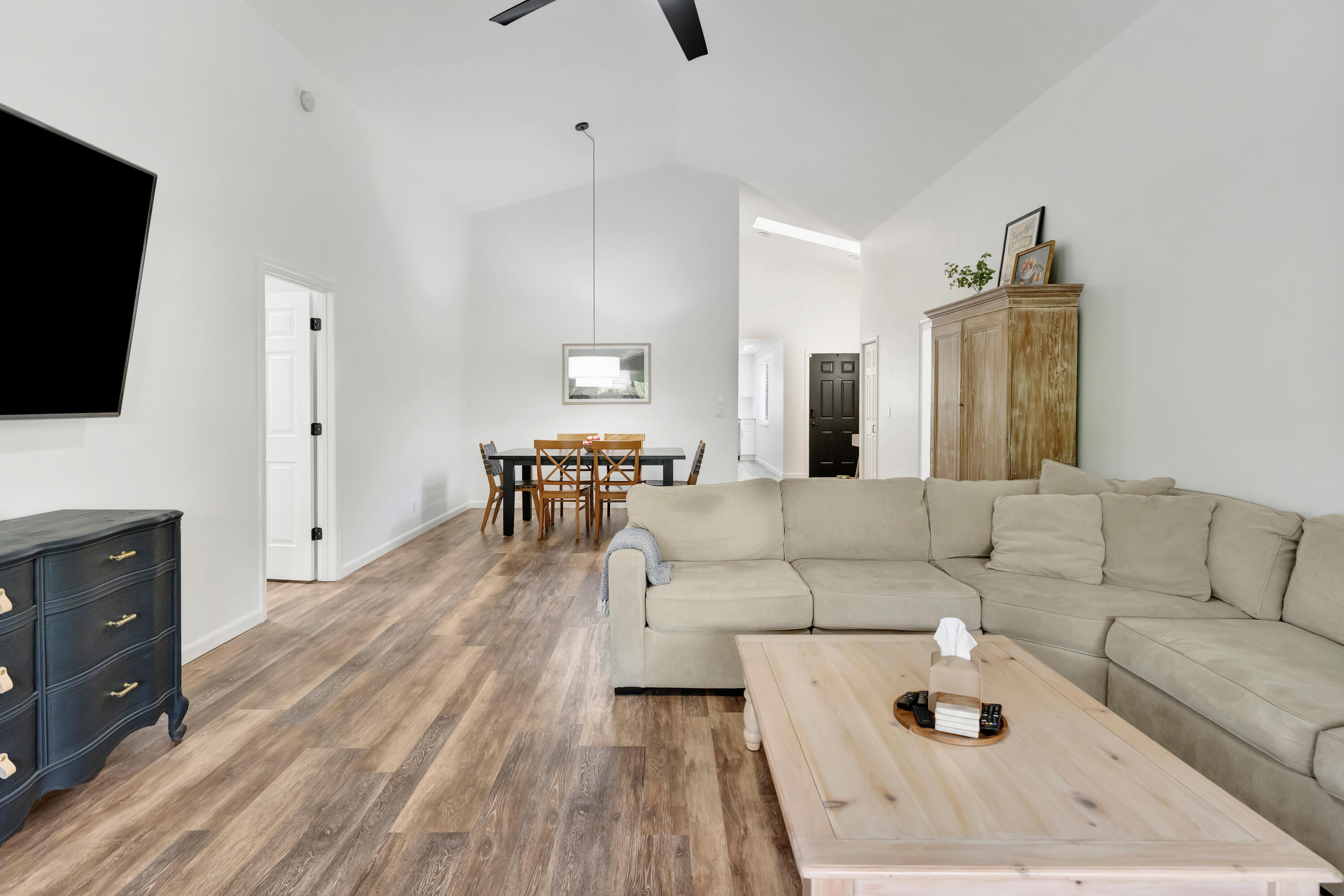 NORTH PALM BEACH HEIGHTS - Residential