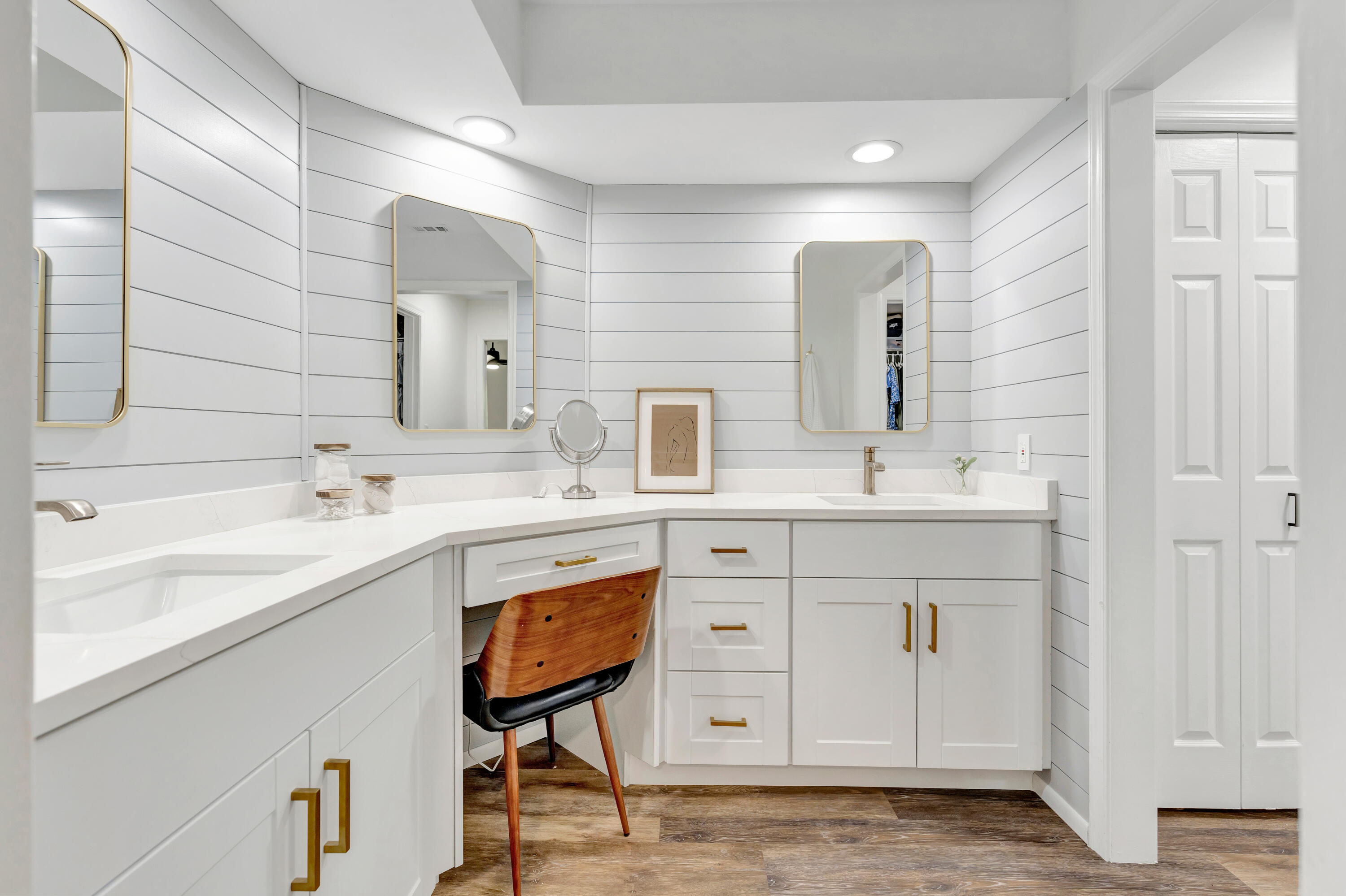 NORTH PALM BEACH HEIGHTS - Residential