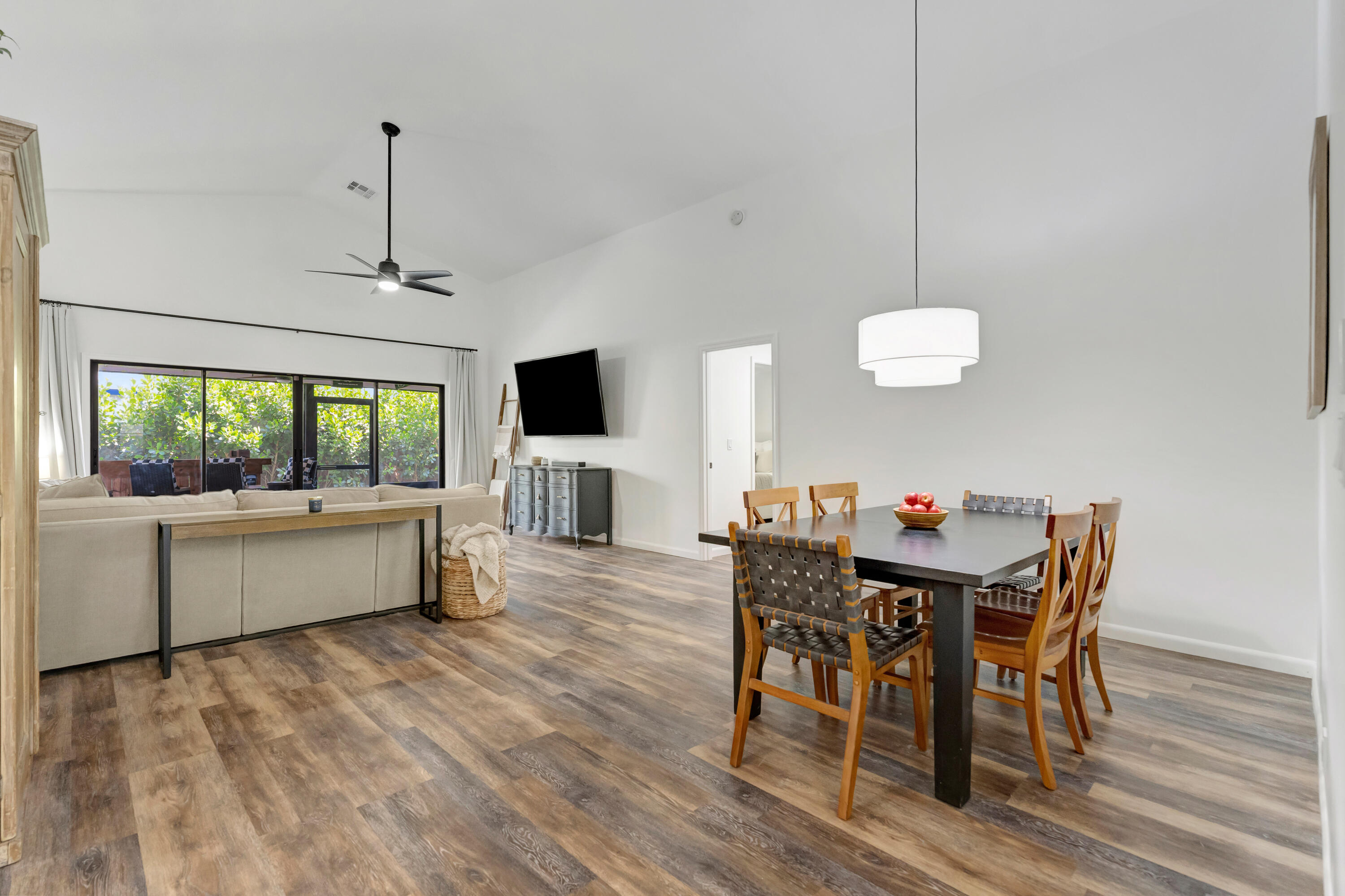 NORTH PALM BEACH HEIGHTS - Residential