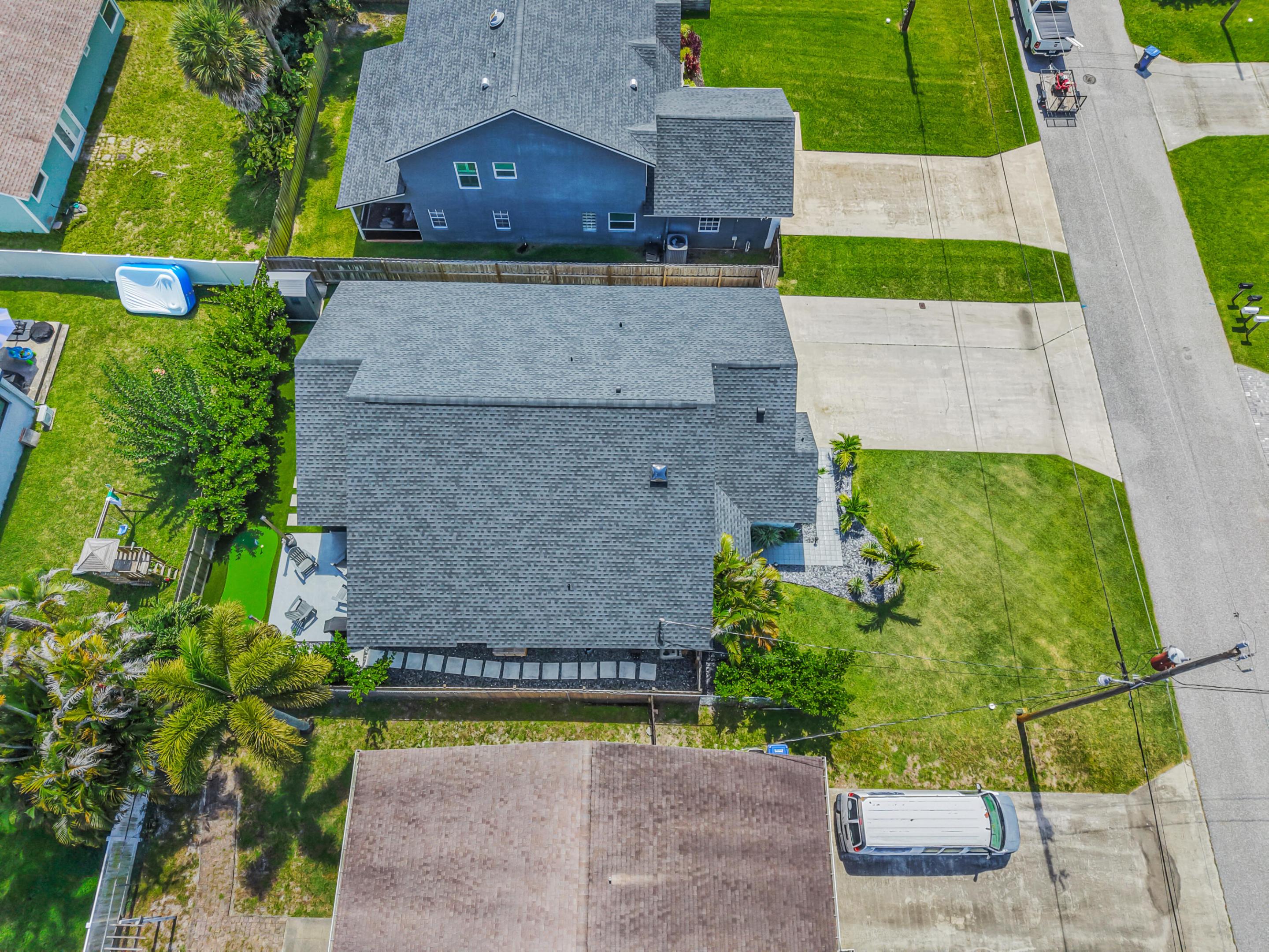 NORTH PALM BEACH HEIGHTS - Residential