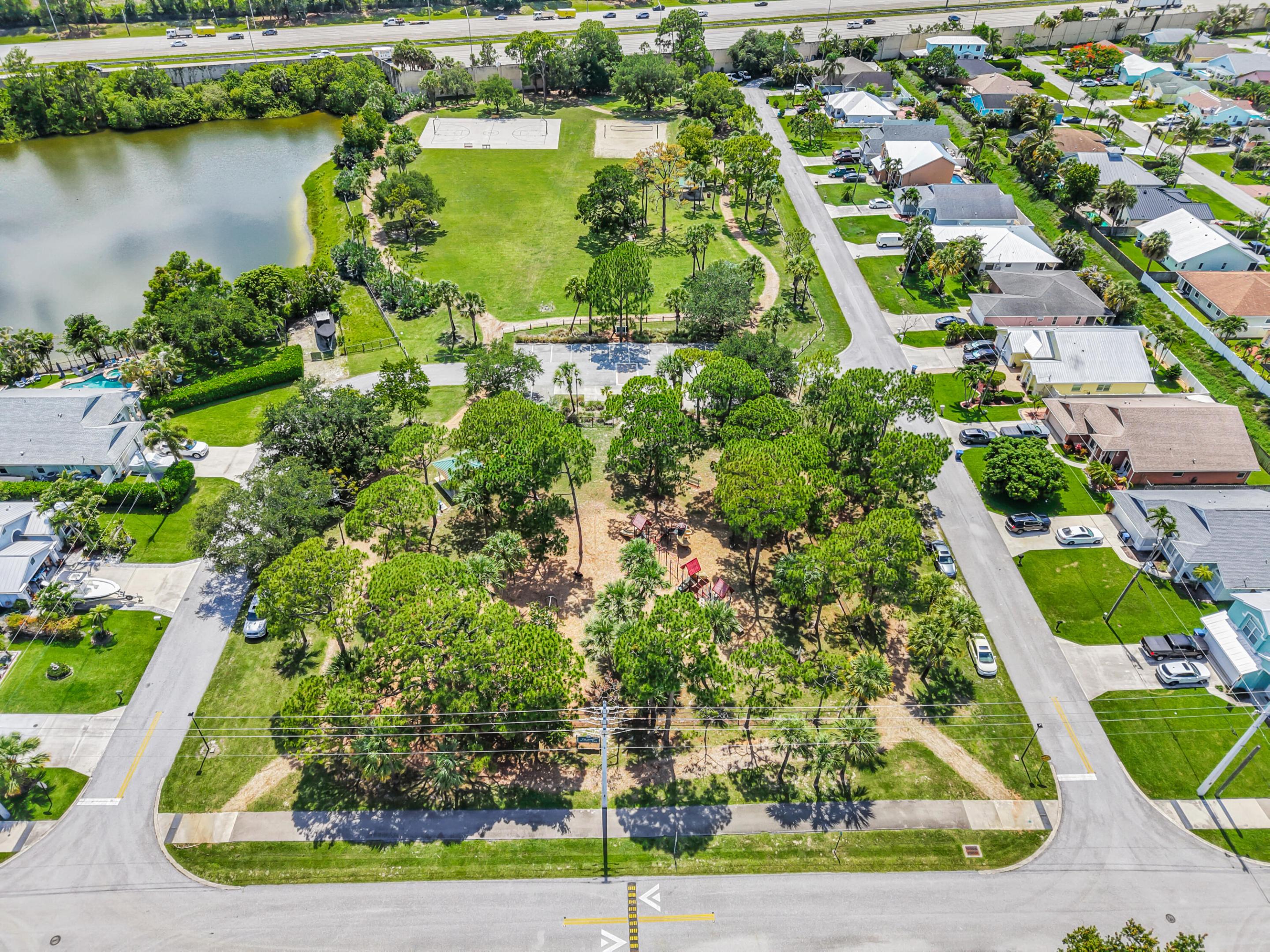 NORTH PALM BEACH HEIGHTS - Residential
