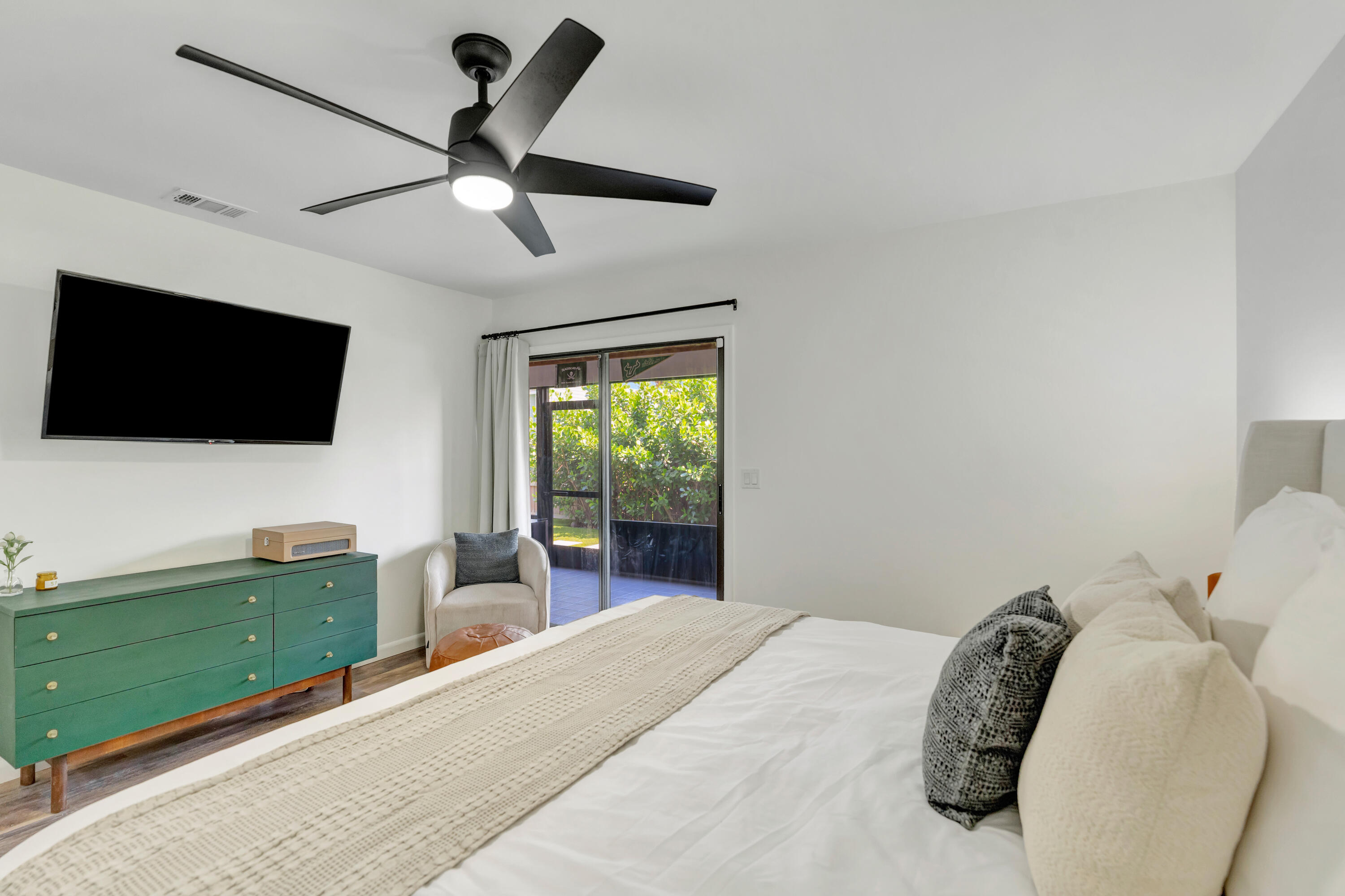 NORTH PALM BEACH HEIGHTS - Residential