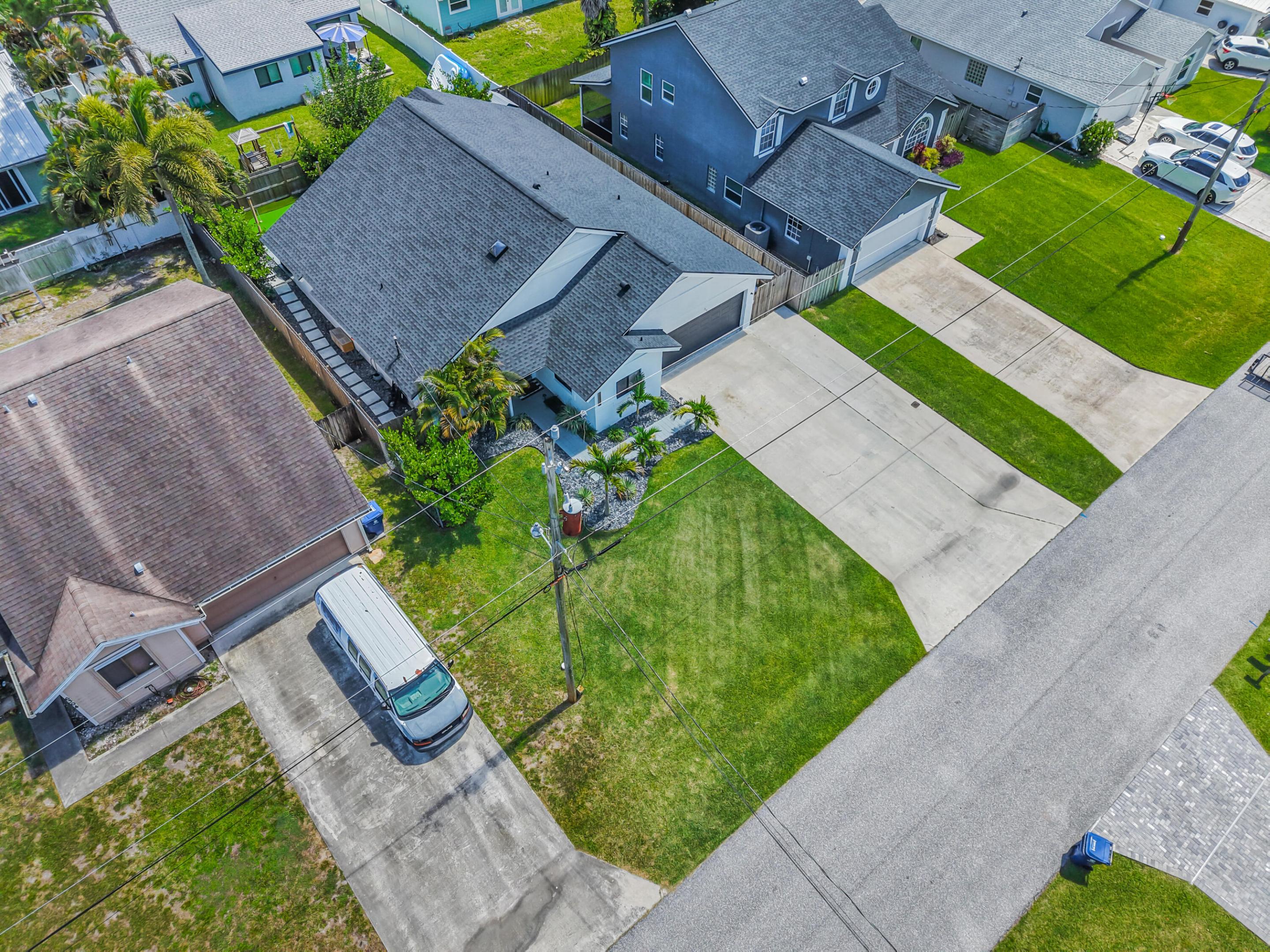 NORTH PALM BEACH HEIGHTS - Residential