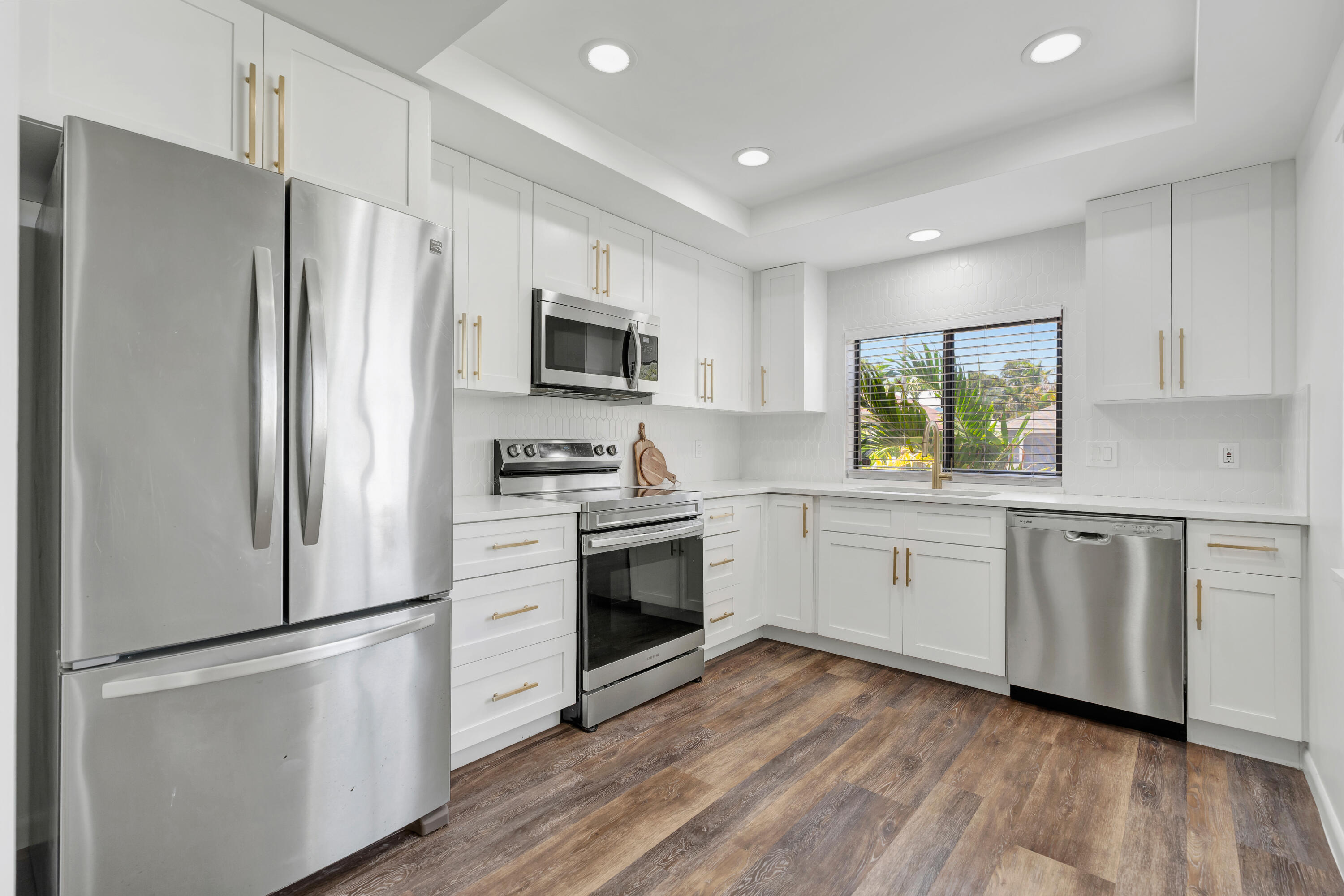 NORTH PALM BEACH HEIGHTS - Residential