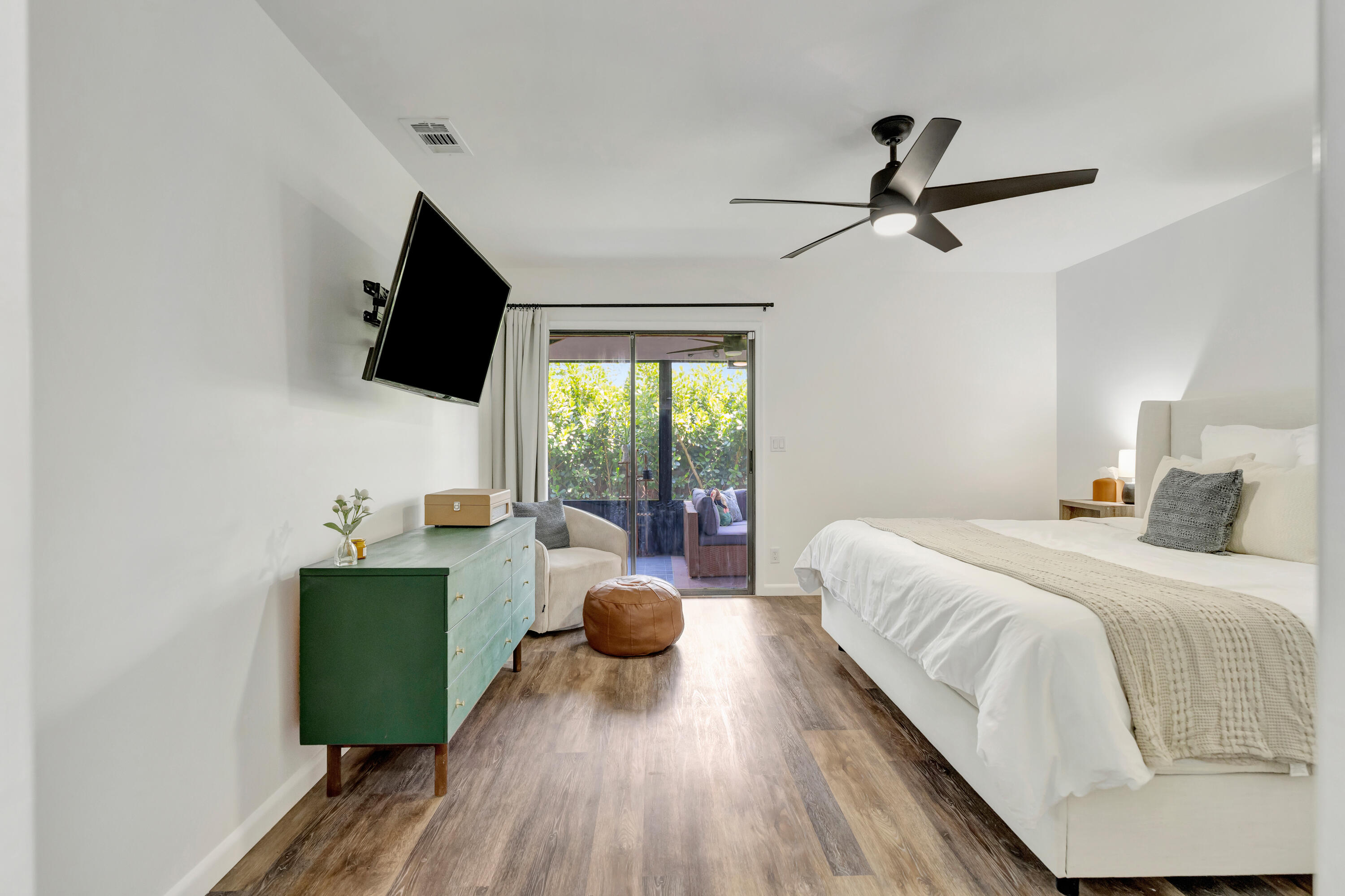 NORTH PALM BEACH HEIGHTS - Residential