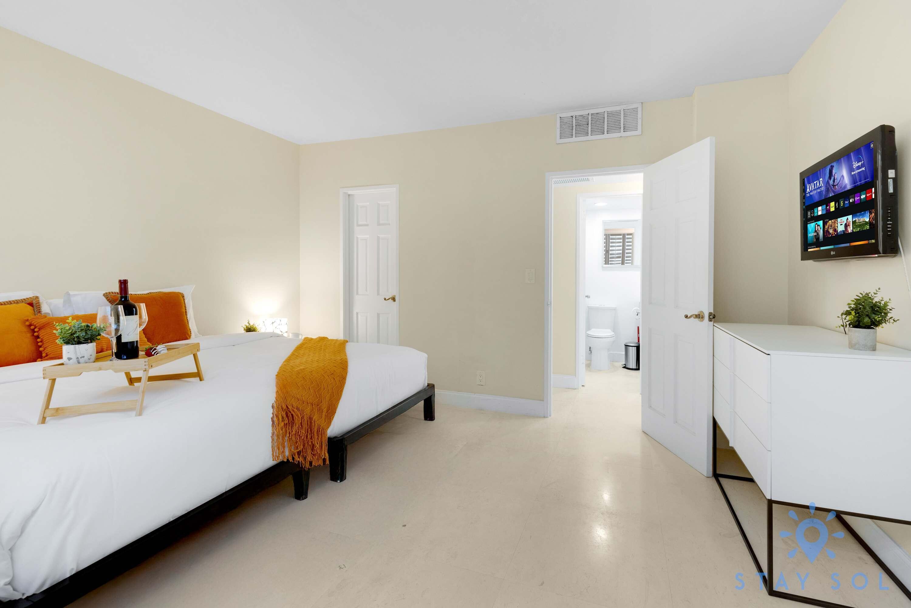 TIDES ON HOLLYWOOD BEACH CONDO - Residential