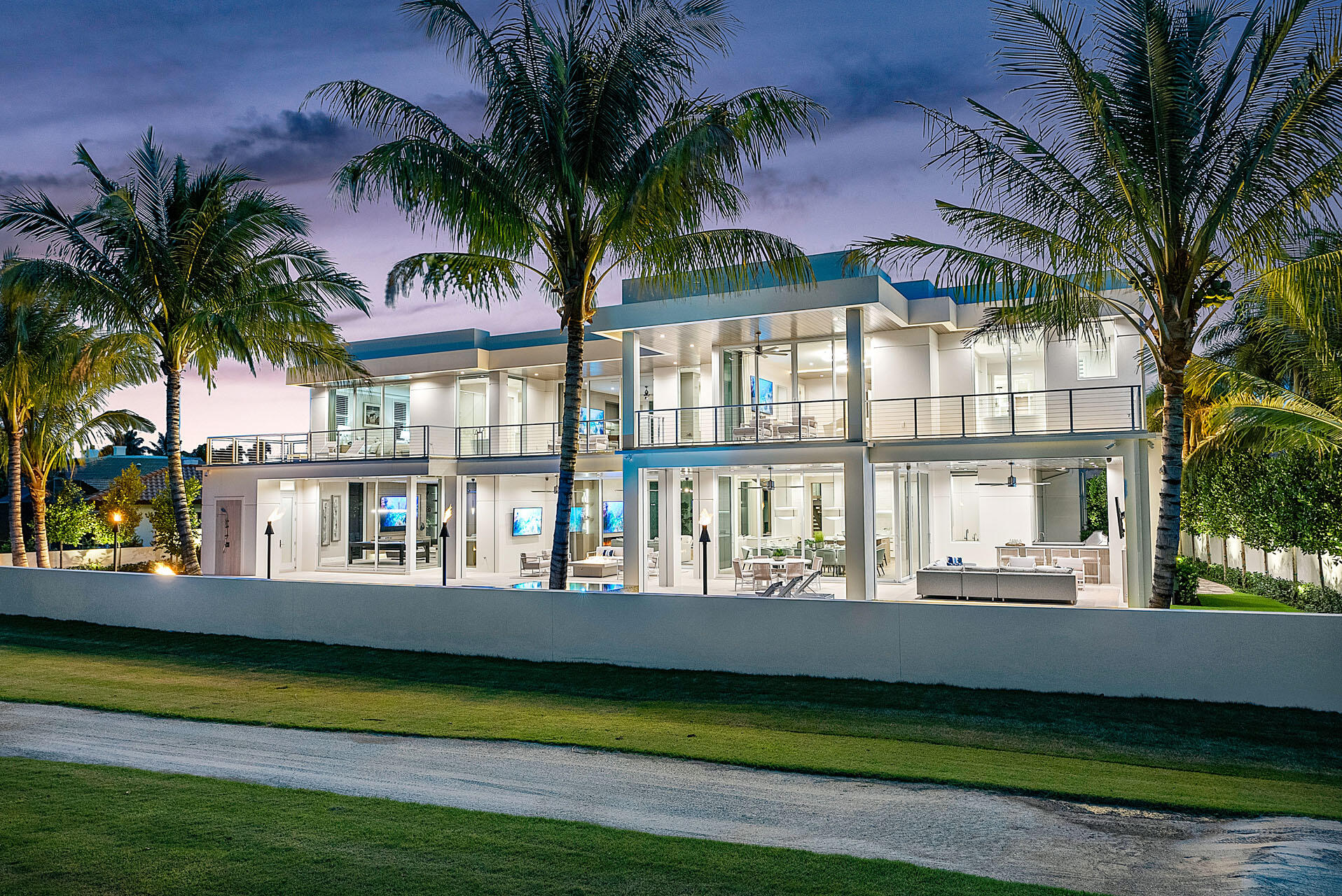 ROYAL PALM YACHT & COUNTRY CLUB - Residential