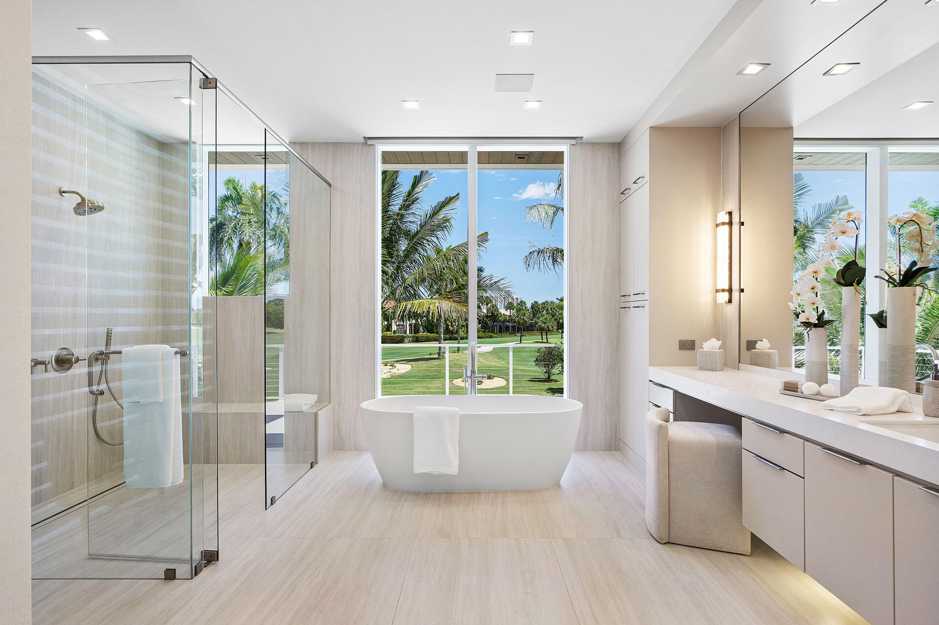 ROYAL PALM YACHT & COUNTRY CLUB - Residential