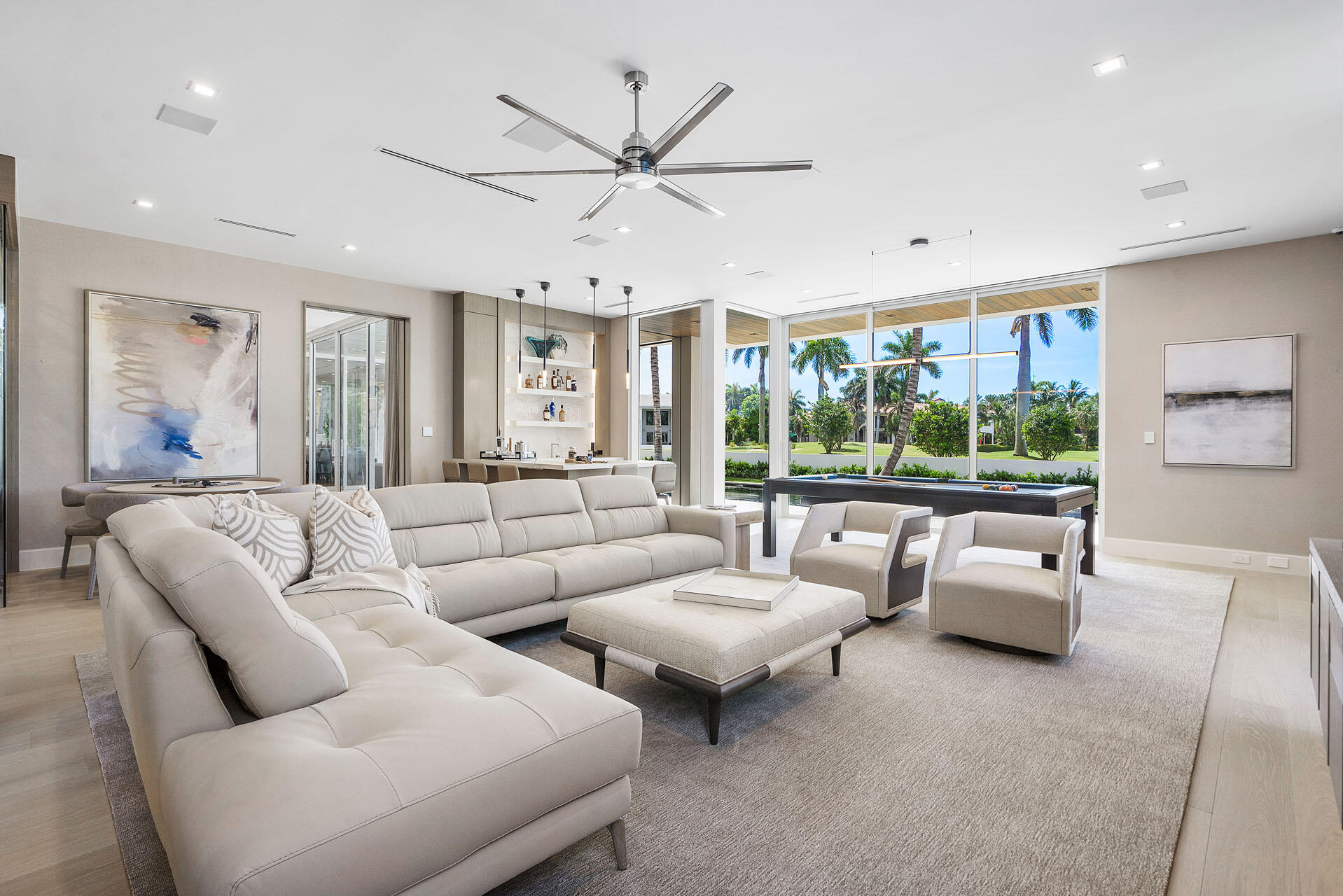 ROYAL PALM YACHT & COUNTRY CLUB - Residential