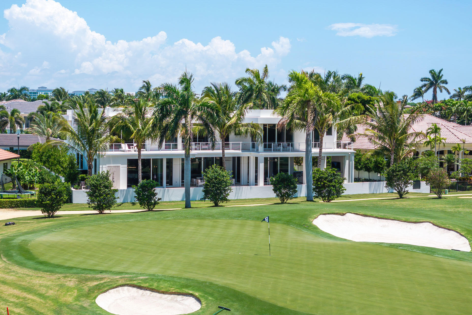 ROYAL PALM YACHT & COUNTRY CLUB - Residential