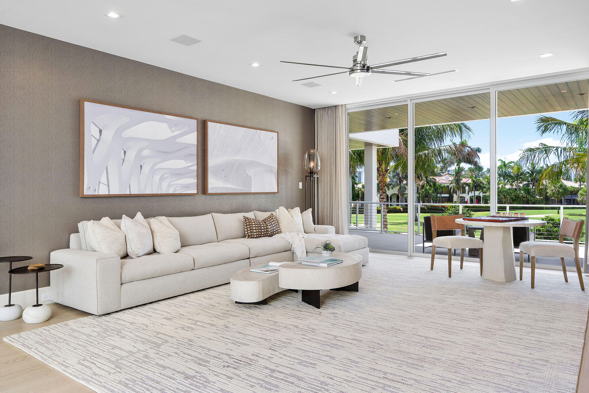 ROYAL PALM YACHT & COUNTRY CLUB - Residential