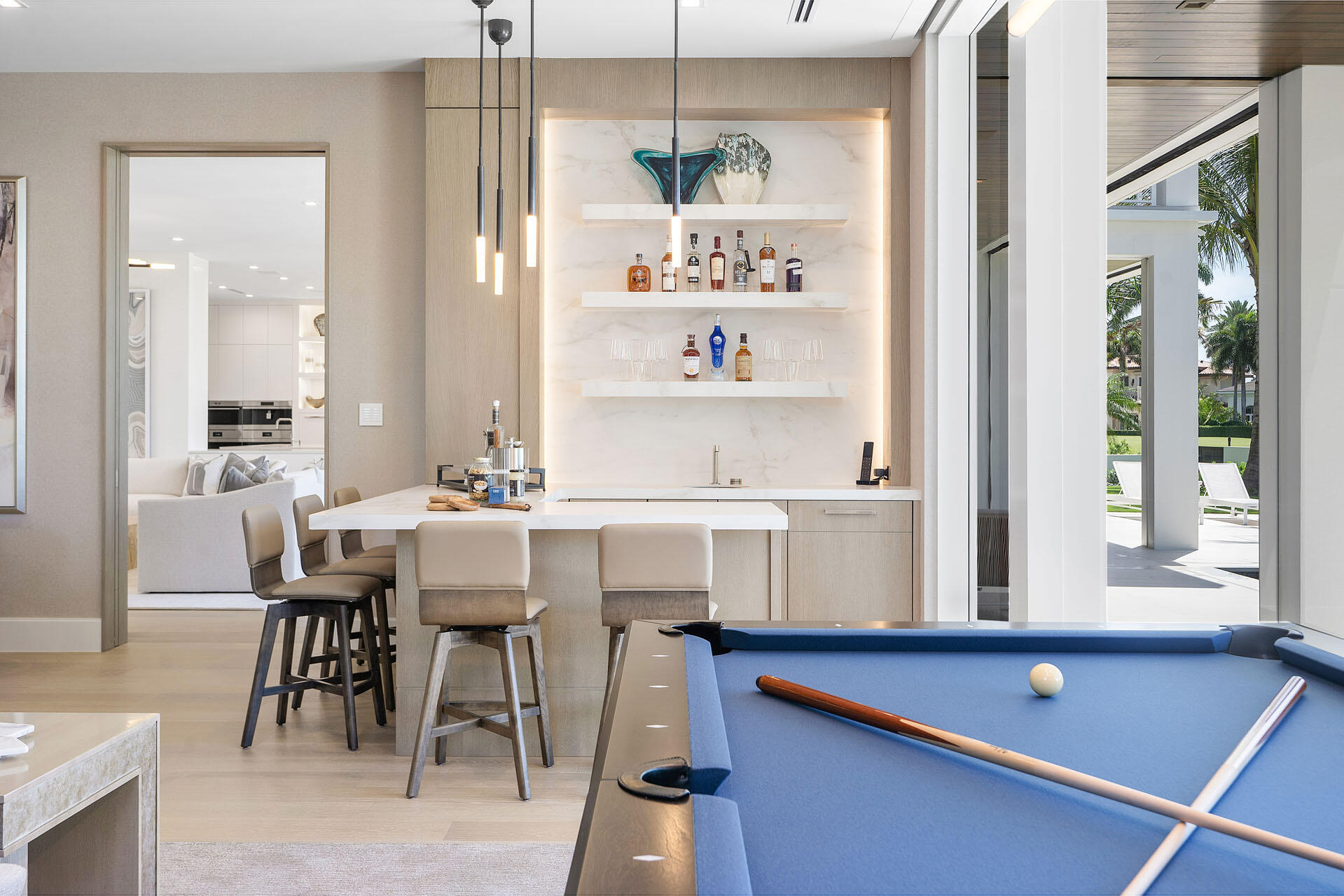 ROYAL PALM YACHT & COUNTRY CLUB - Residential