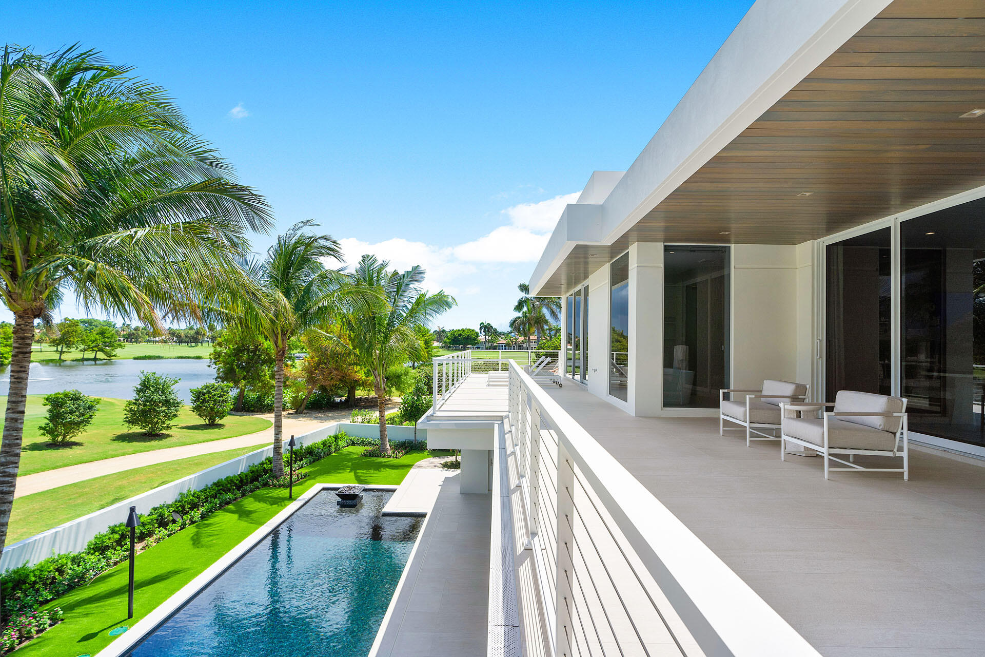 ROYAL PALM YACHT & COUNTRY CLUB - Residential