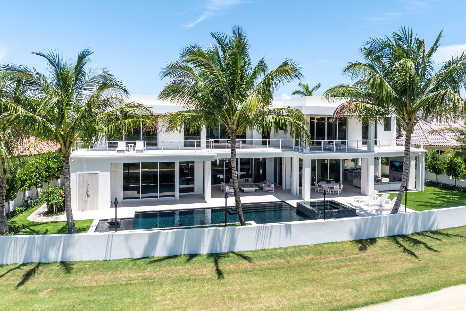 ROYAL PALM YACHT & COUNTRY CLUB - Residential