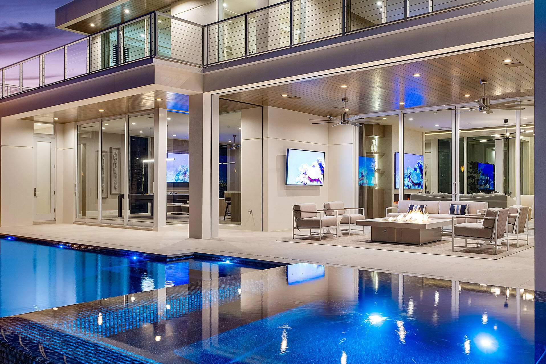 ROYAL PALM YACHT & COUNTRY CLUB - Residential