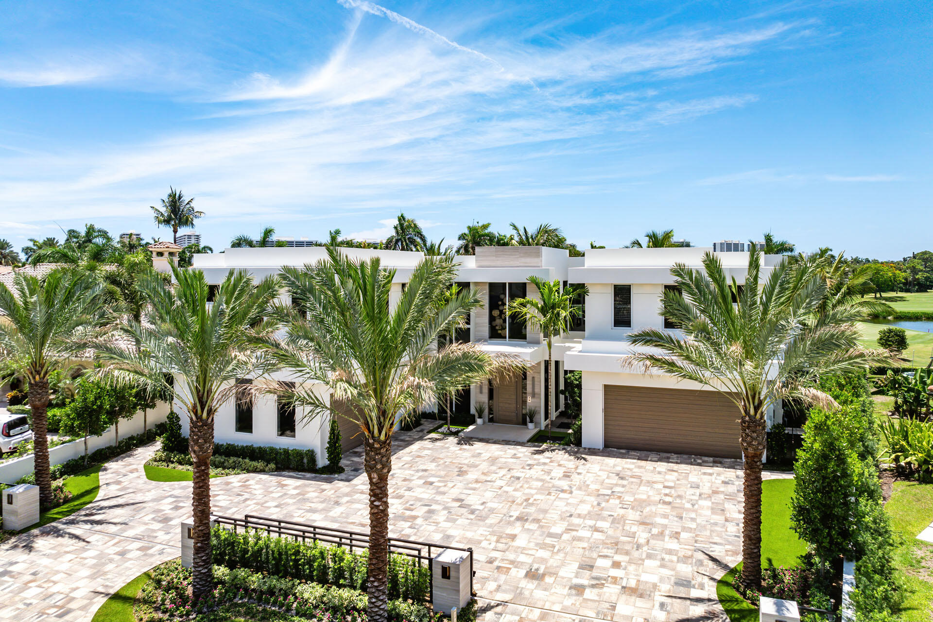 ROYAL PALM YACHT & COUNTRY CLUB - Residential
