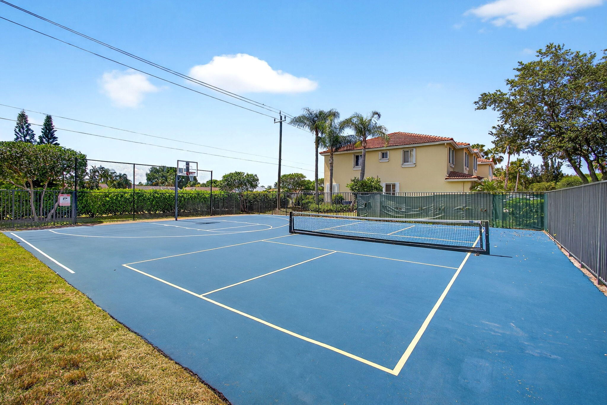 QUANTUM PARK TOWNHOMES - Residential