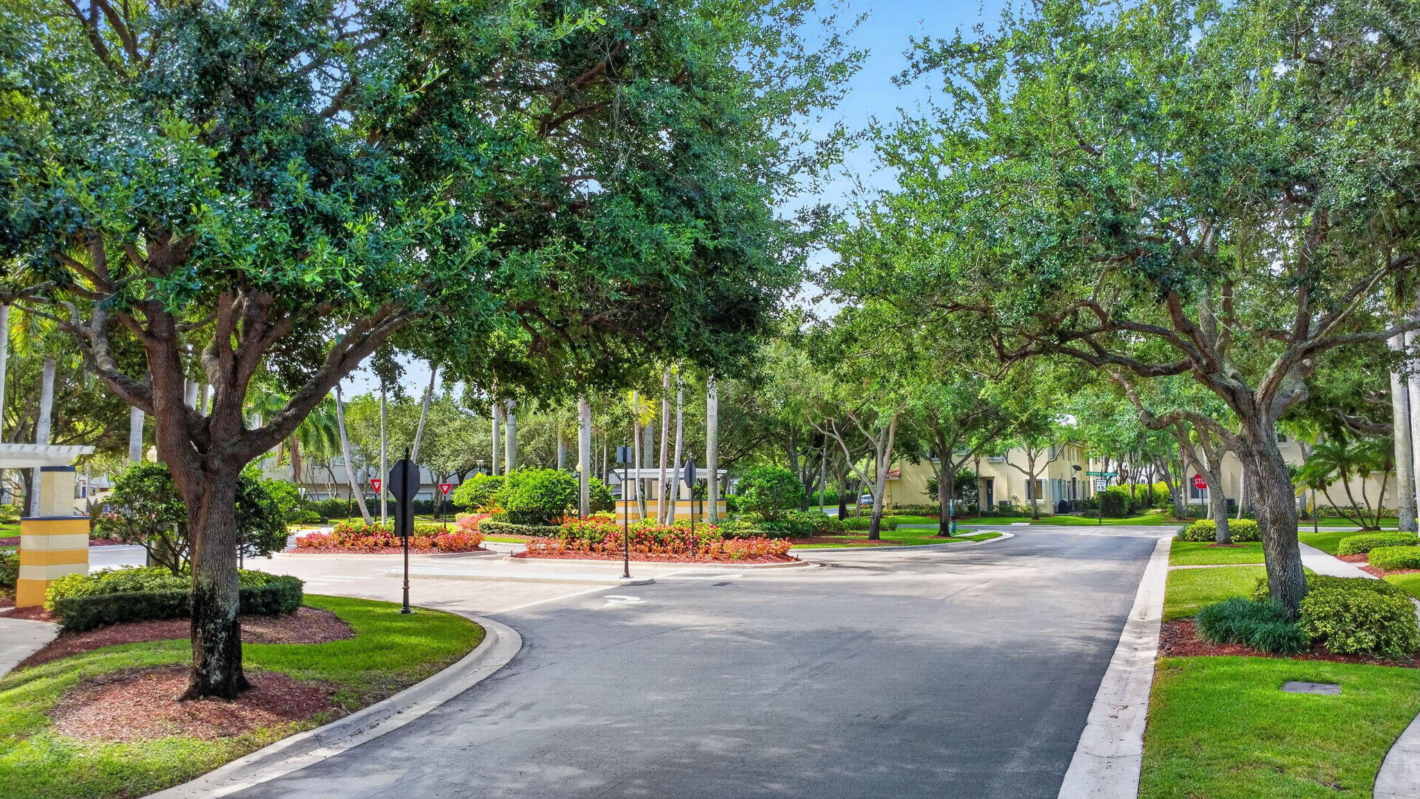 QUANTUM PARK TOWNHOMES - Residential