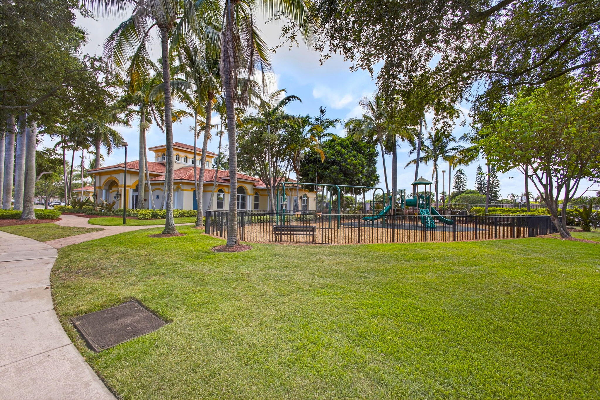 QUANTUM PARK TOWNHOMES - Residential