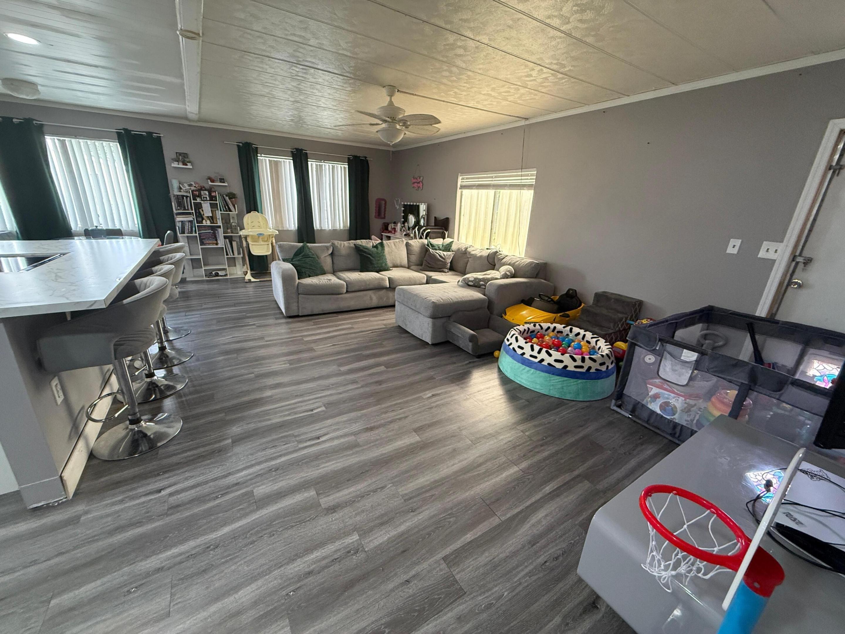 Lake Worth Village - Residential