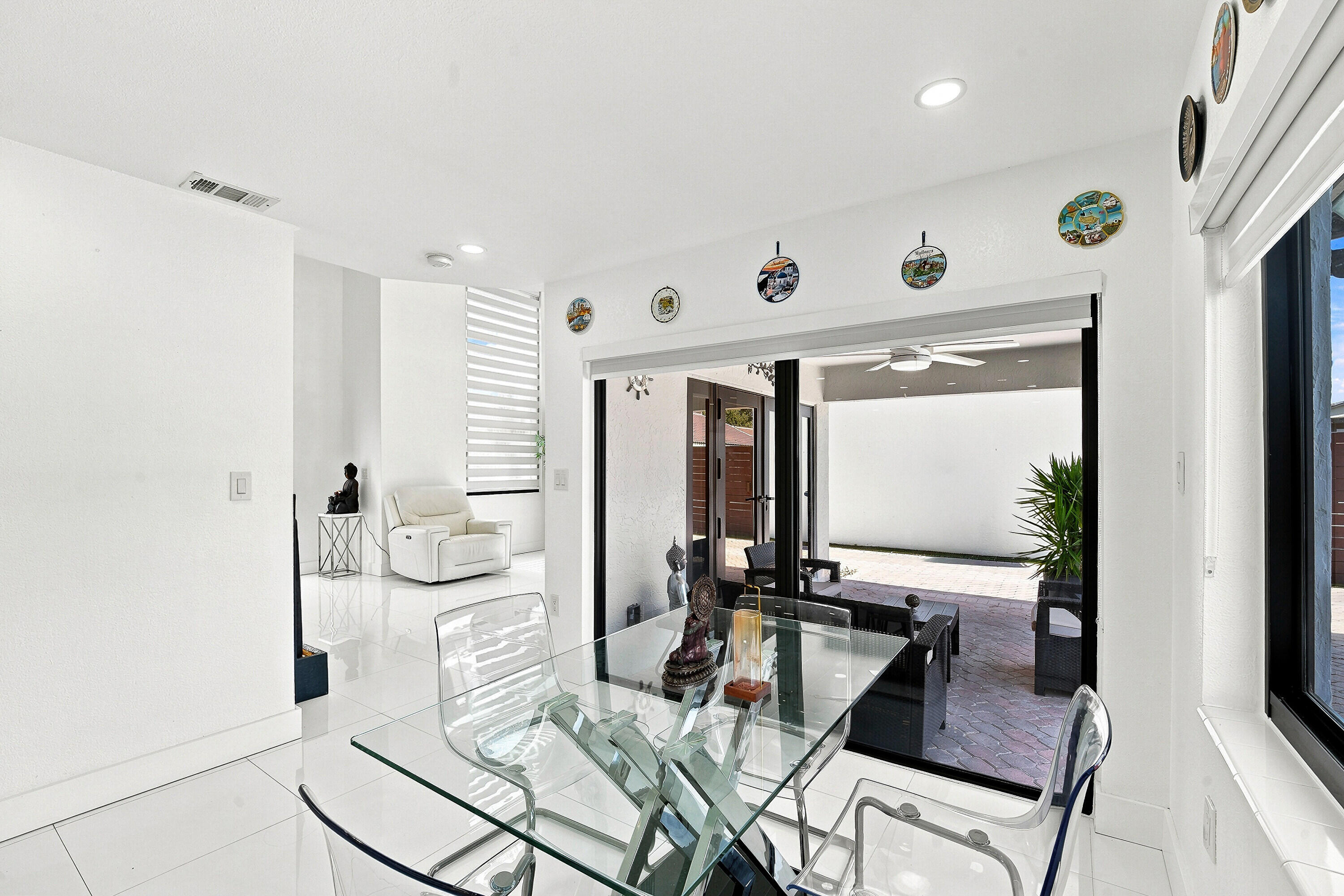 LAKES ON THE GREEN REPLAT NO 3 - Residential Lease