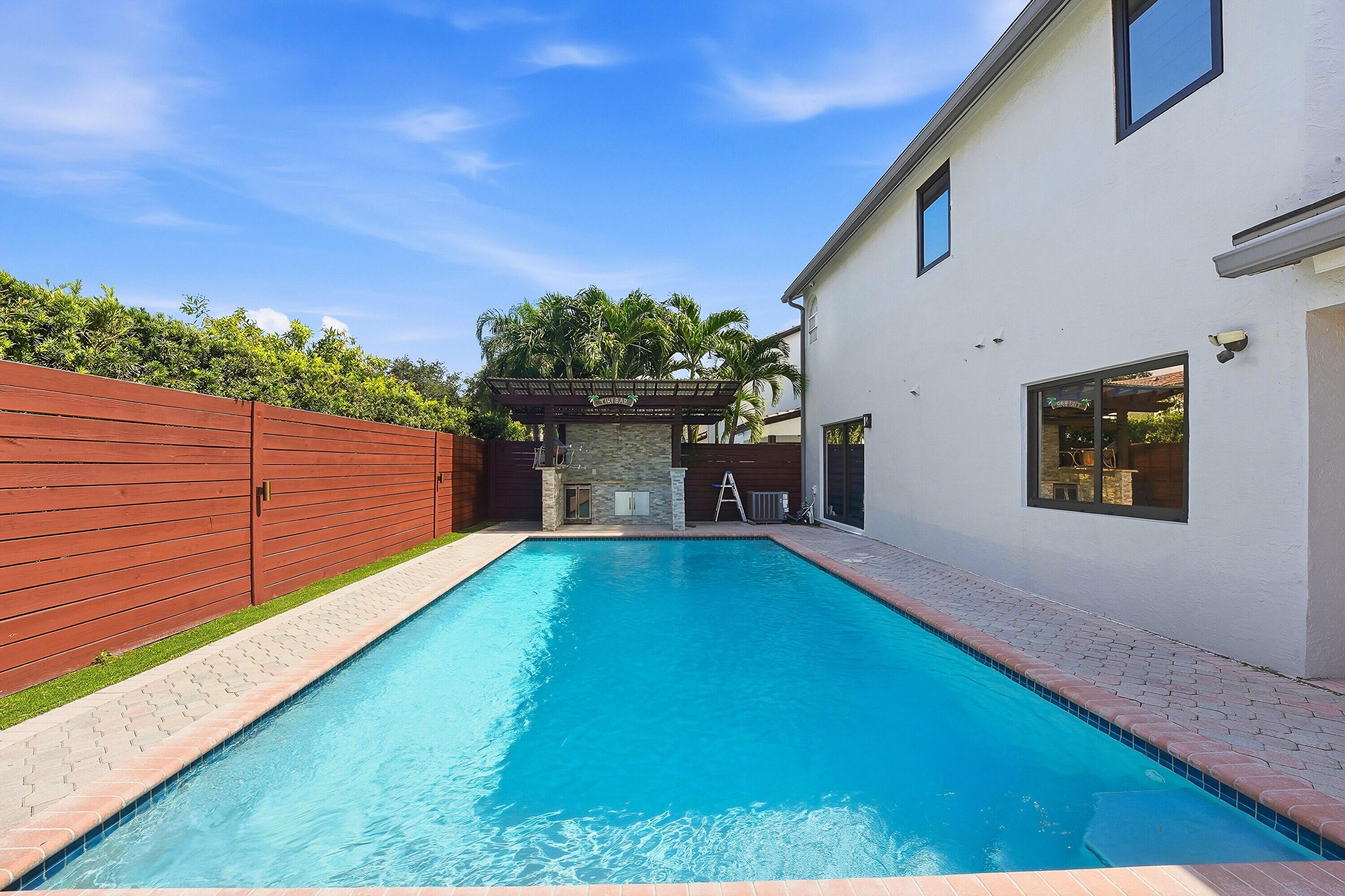 LAKES ON THE GREEN REPLAT NO 3 - Residential Lease