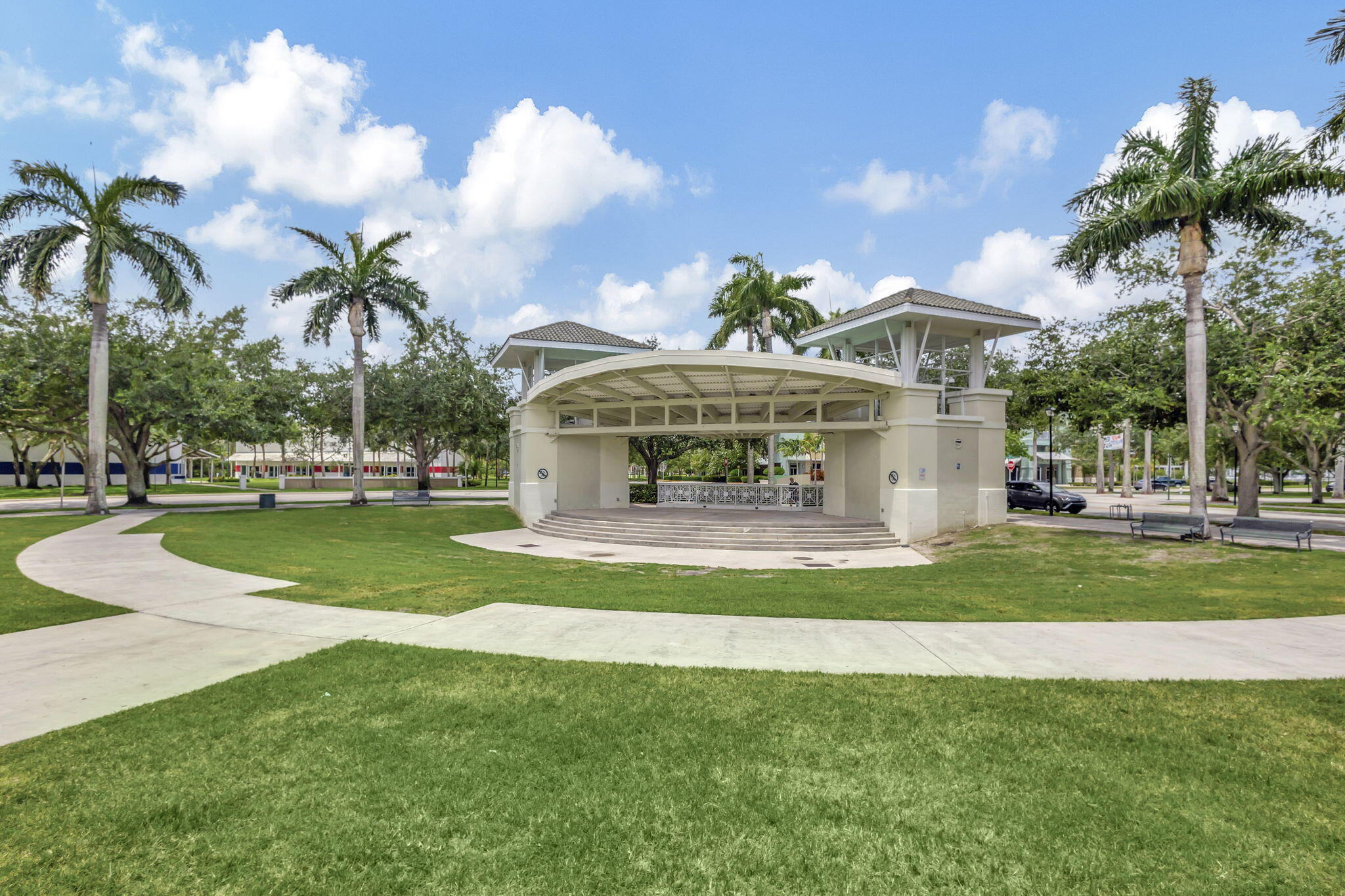 ABACOA TOWN CENTER 3 - Residential Lease