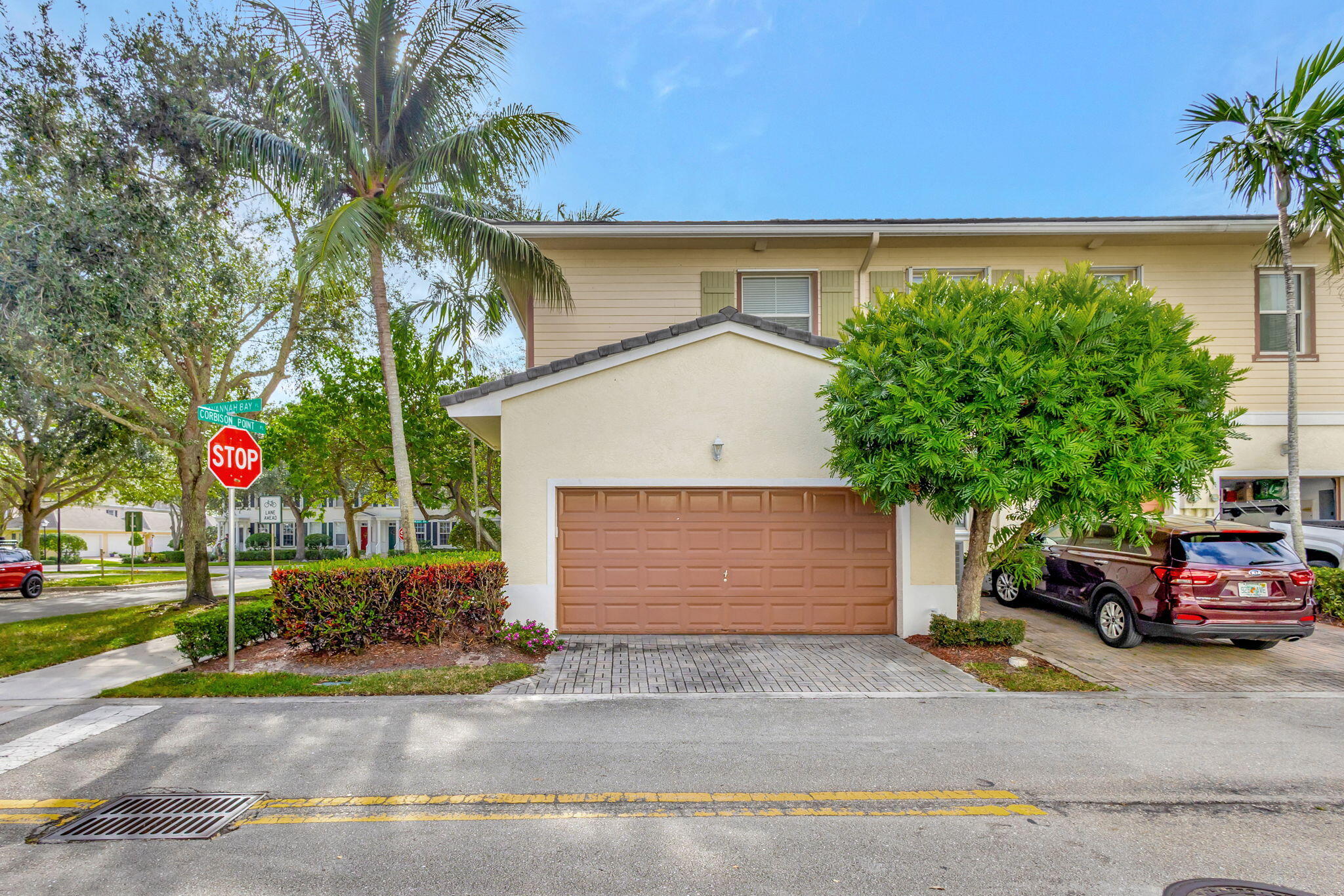 ABACOA TOWN CENTER 3 - Residential Lease