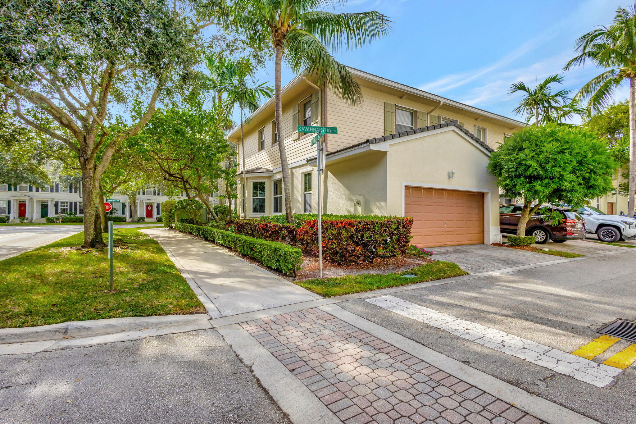 ABACOA TOWN CENTER 3 - Residential Lease