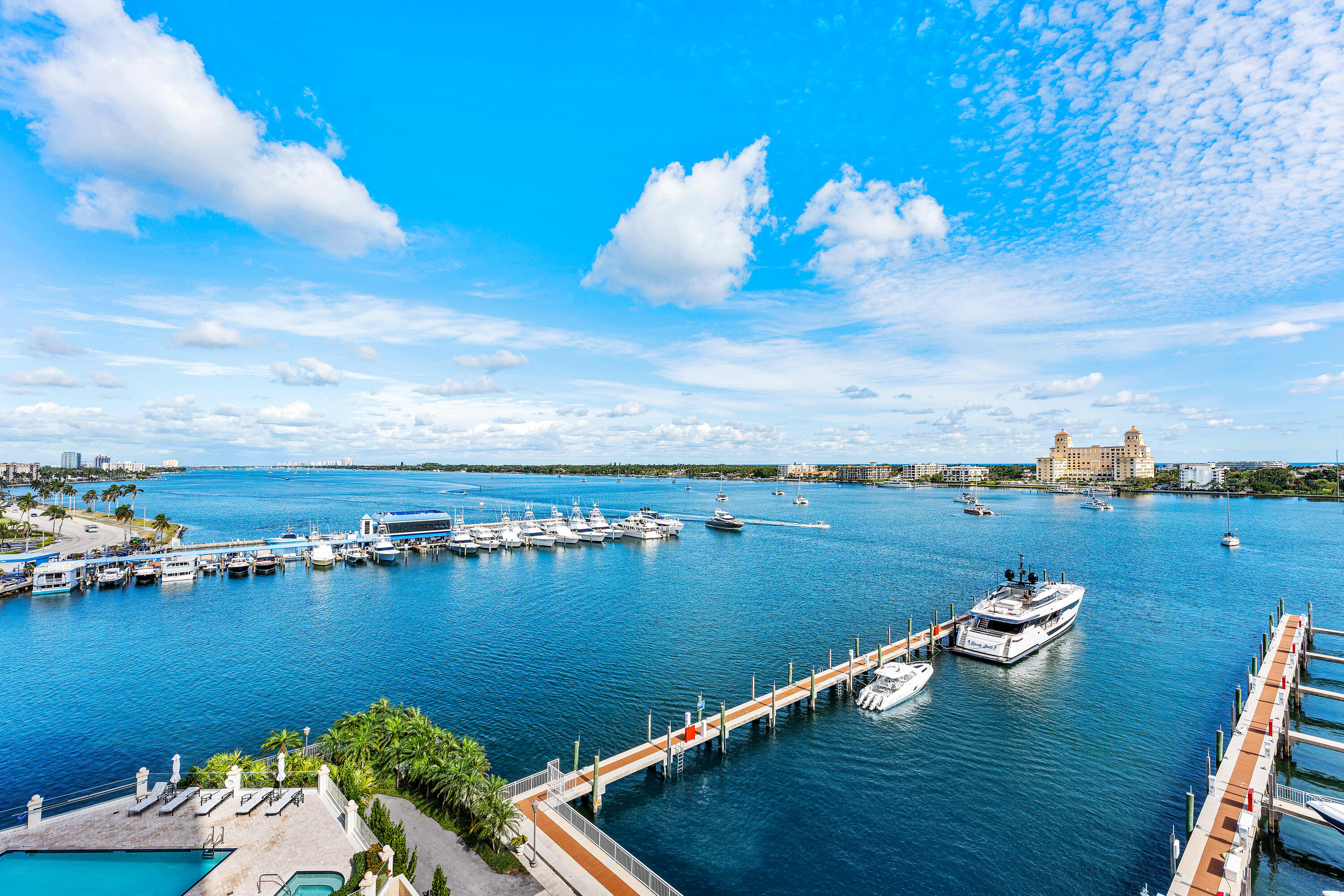ONE WATERMARK PLACE OF THE PALM BEACHES - Residential