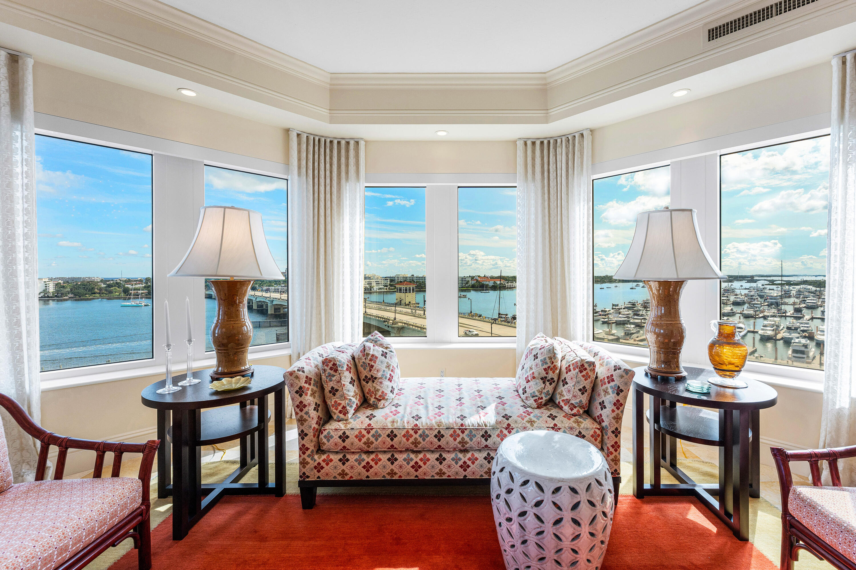 ONE WATERMARK PLACE OF THE PALM BEACHES - Residential
