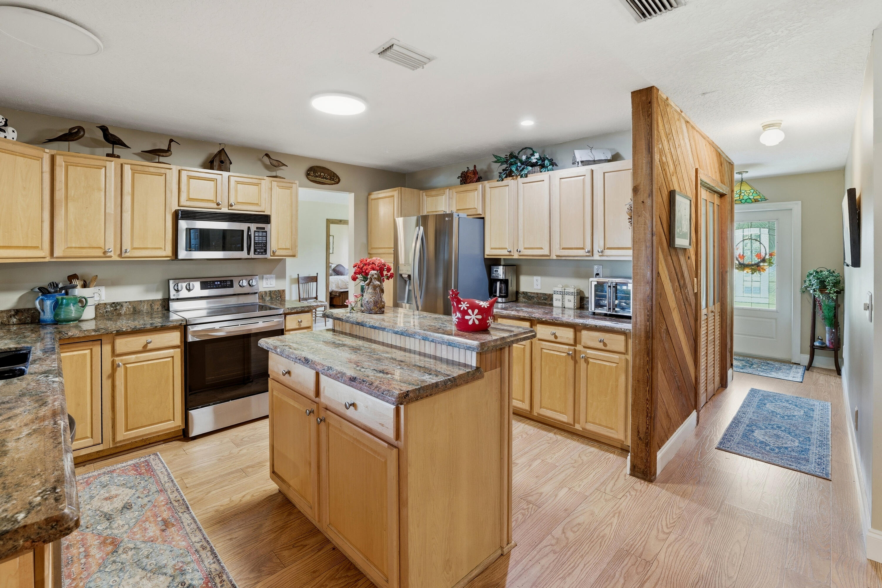 LOXAHATCHEE GROVES - Residential
