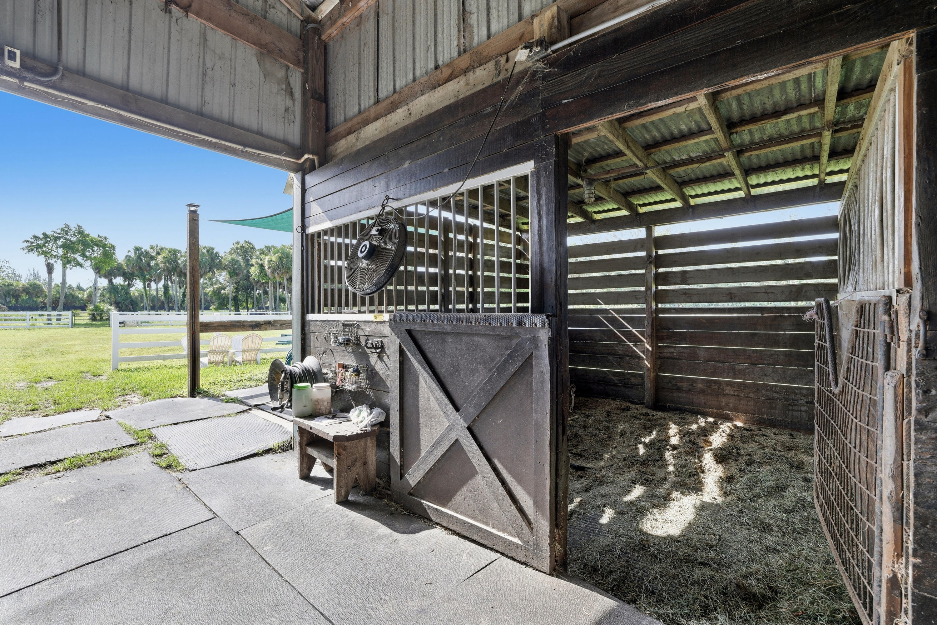 LOXAHATCHEE GROVES - Residential