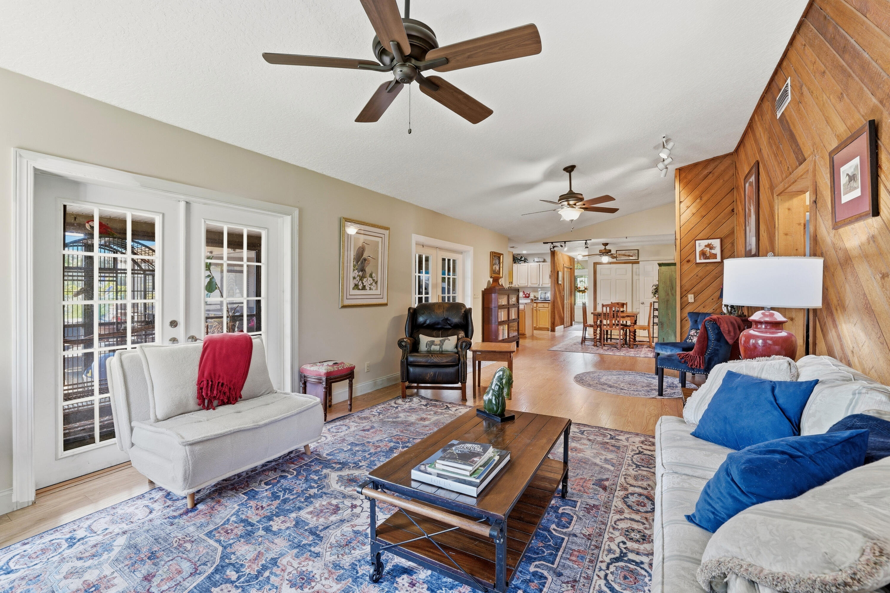 LOXAHATCHEE GROVES - Residential