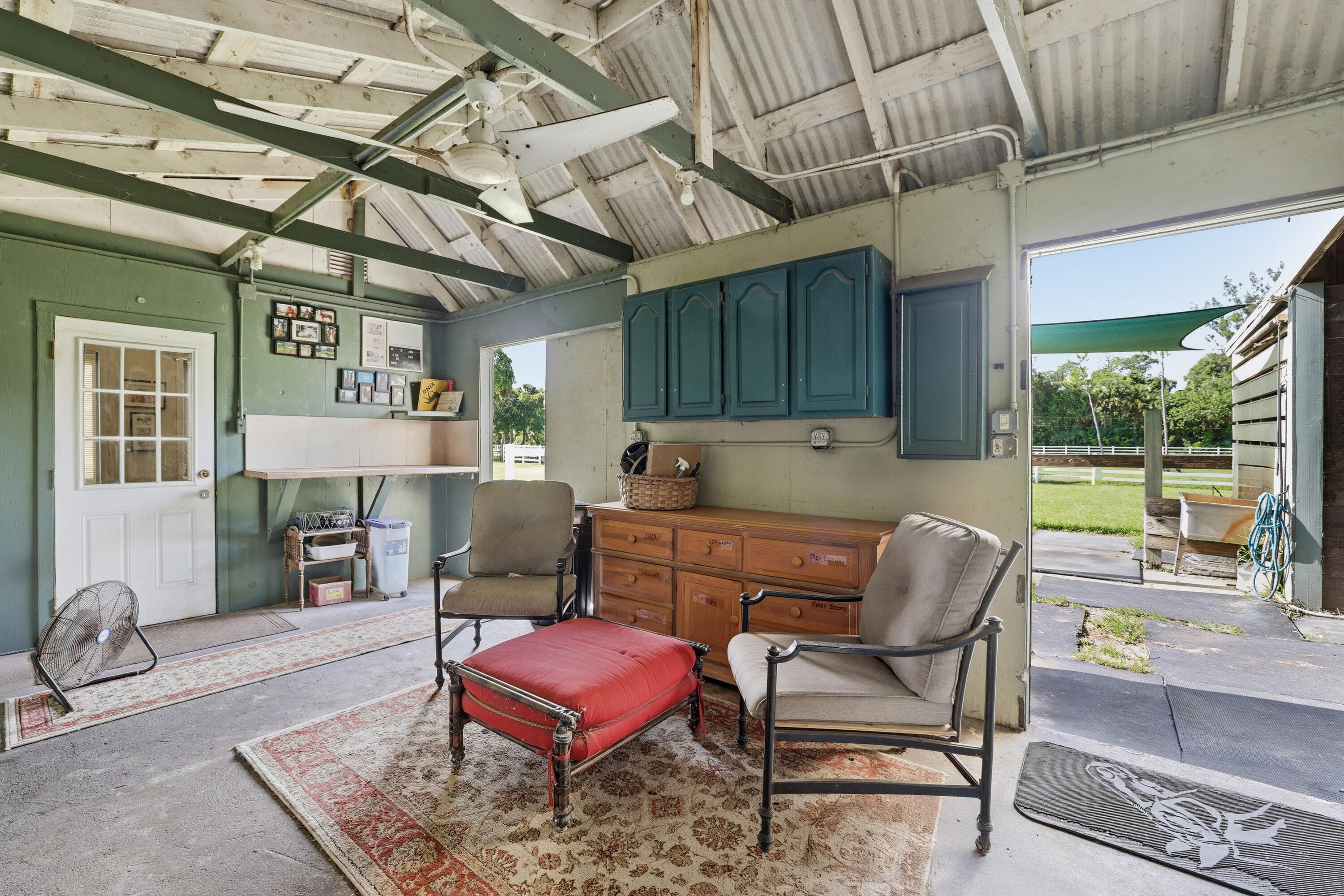 LOXAHATCHEE GROVES - Residential