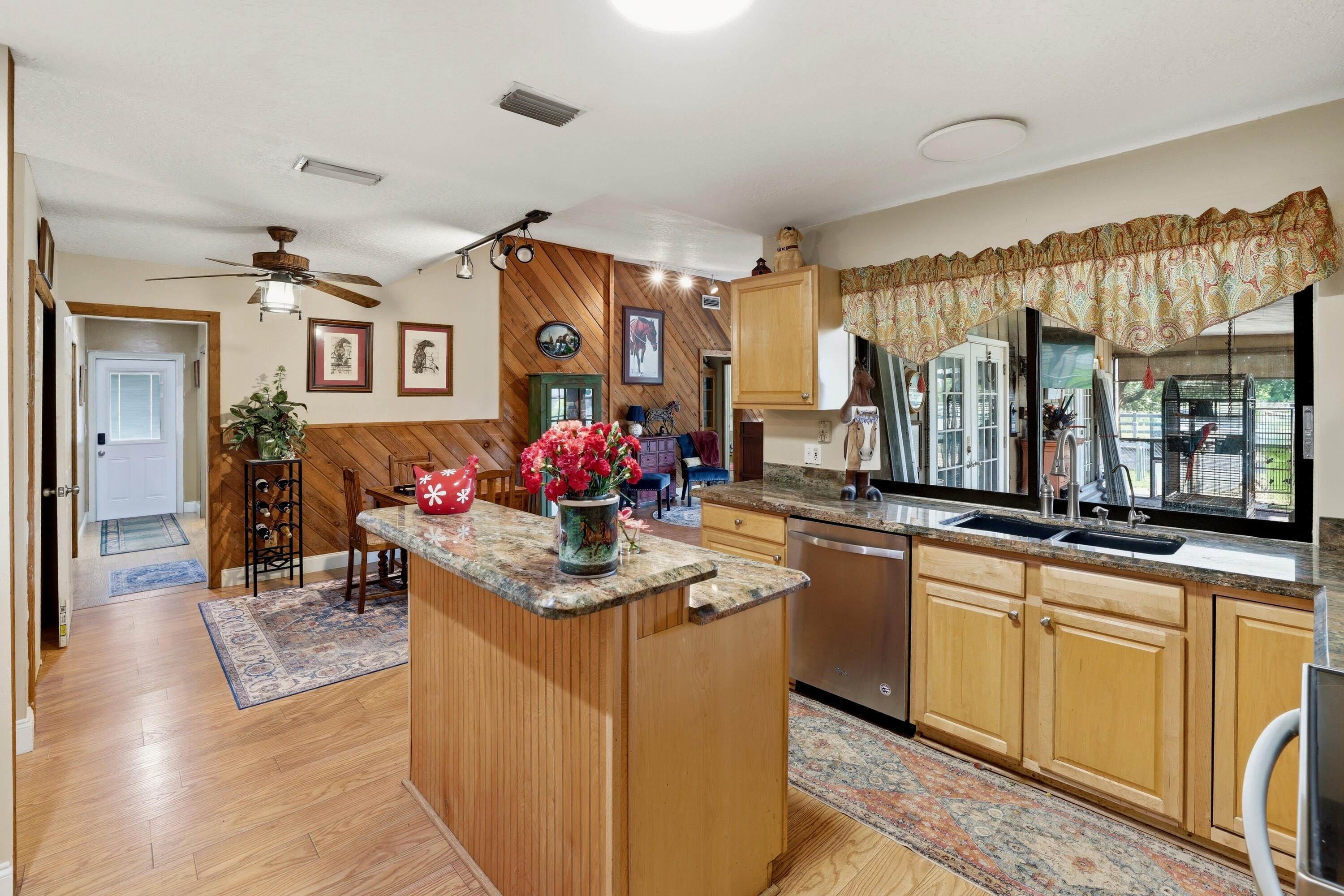 LOXAHATCHEE GROVES - Residential