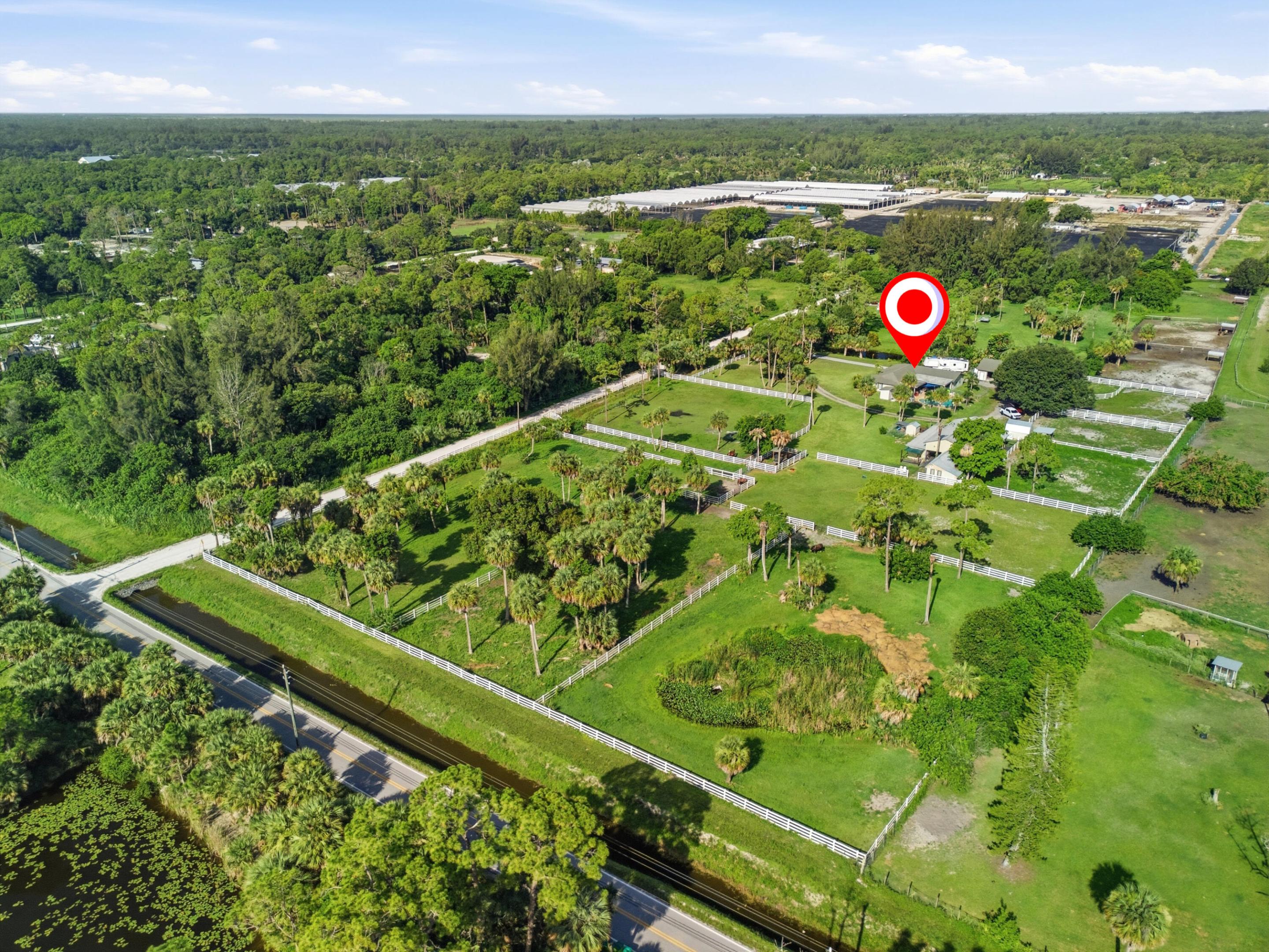 LOXAHATCHEE GROVES - Residential